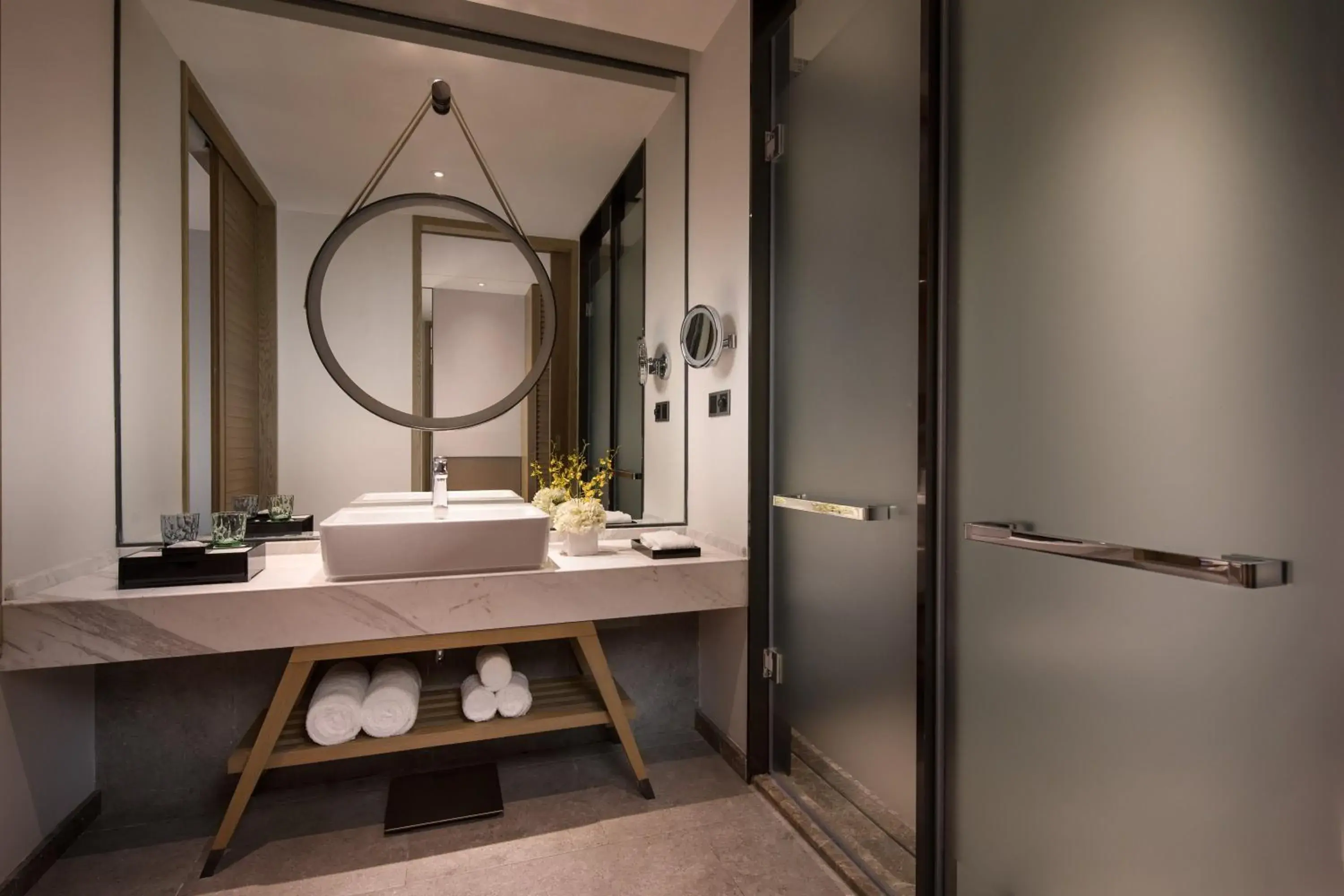 Premium Twin Room with Sea View in Crowne Plaza QingdaoOriental Movie Metropolis by IHG Premium Twin Room with Sea View in Crowne Plaza QingdaoOriental Movie Metropolis by IHG