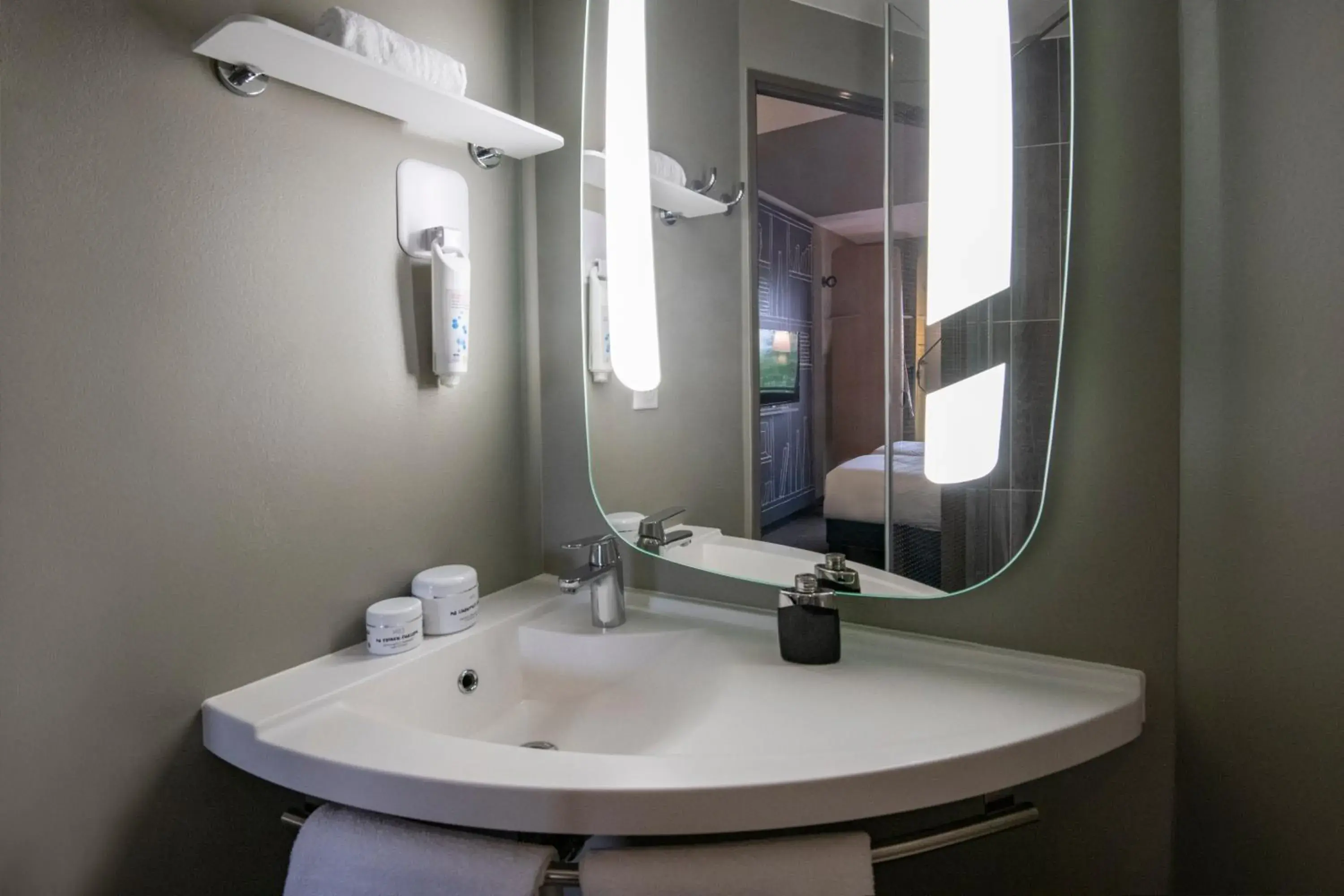 Family Room with One Double Bed and Sofa Bed in ibis Pontorson Baie Du Mont Saint Michel Family Room with One Double Bed and Sofa Bed in ibis Pontorson Baie Du Mont Saint Michel