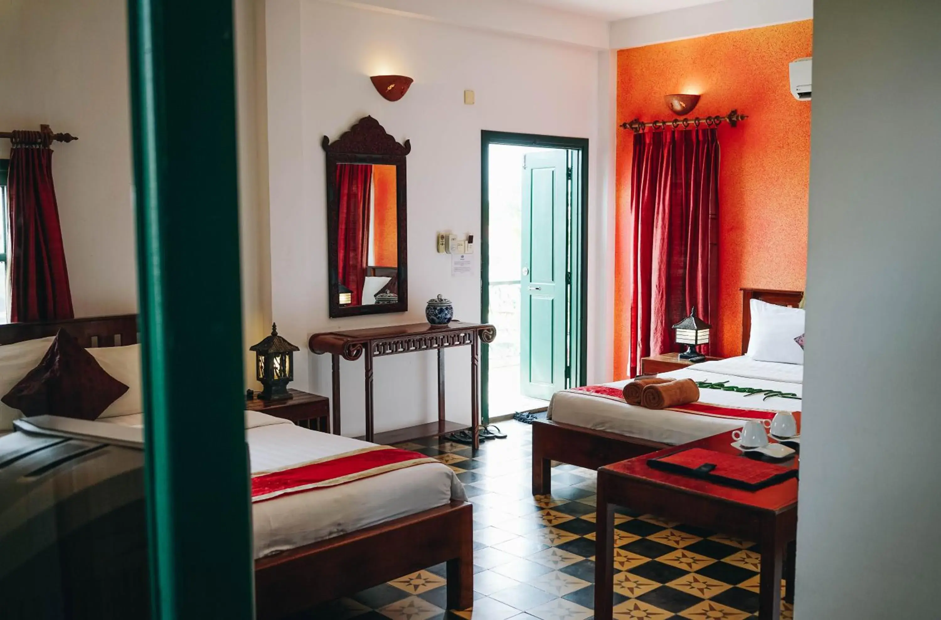 Family Room with Balcony in Golden Banana Residence Family Room with Balcony in Golden Banana Residence