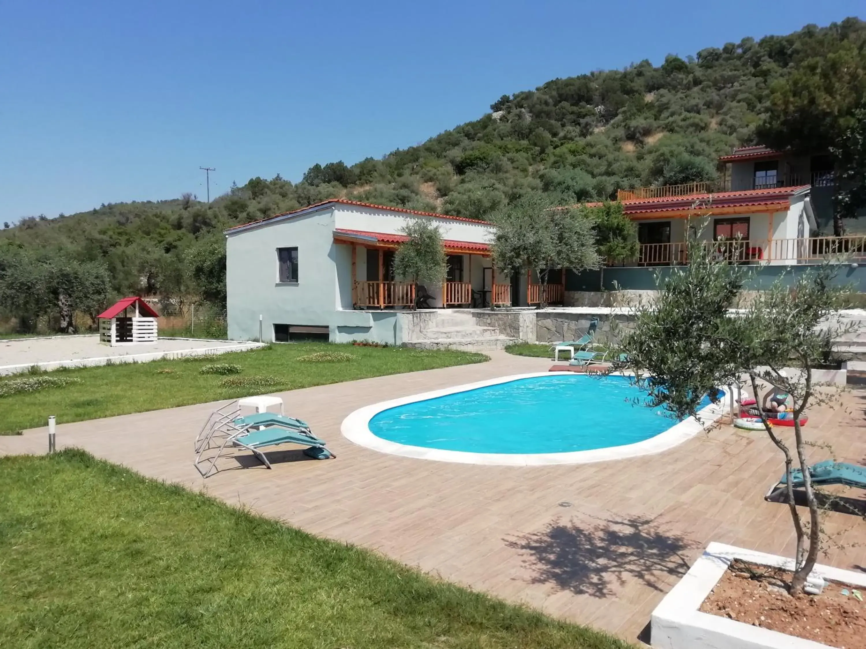 Triple Room with Balcony in Marti Hotel Triple Room with Balcony in Marti Hotel