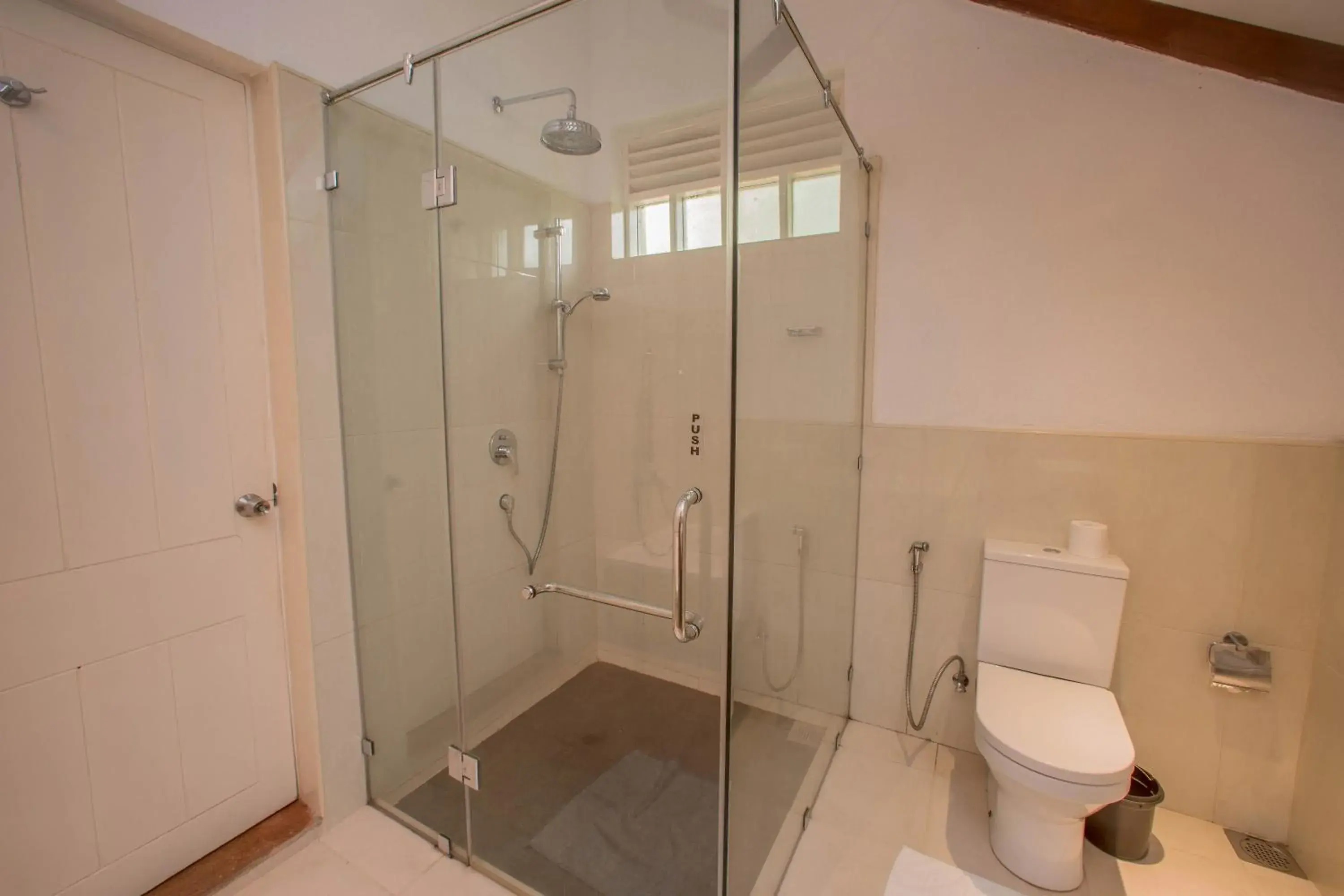 Junior Suite Triple with 10 minutes FREE Head Massage maximum for 1 person per room & 15% Discount on Beverages in Sigiriya Village Junior Suite Triple with 10 minutes FREE Head Massage maximum for 1 person per room & 15% Discount on Beverages in Sigiriya Village