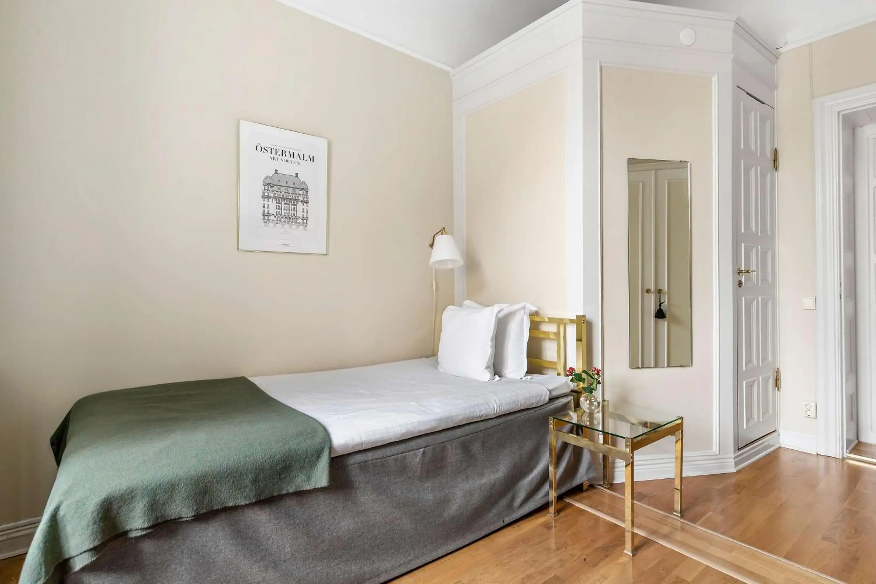 Standard Single Room in Hotel Esplanade, BW Signature Collection Standard Single Room in Hotel Esplanade, BW Signature Collection