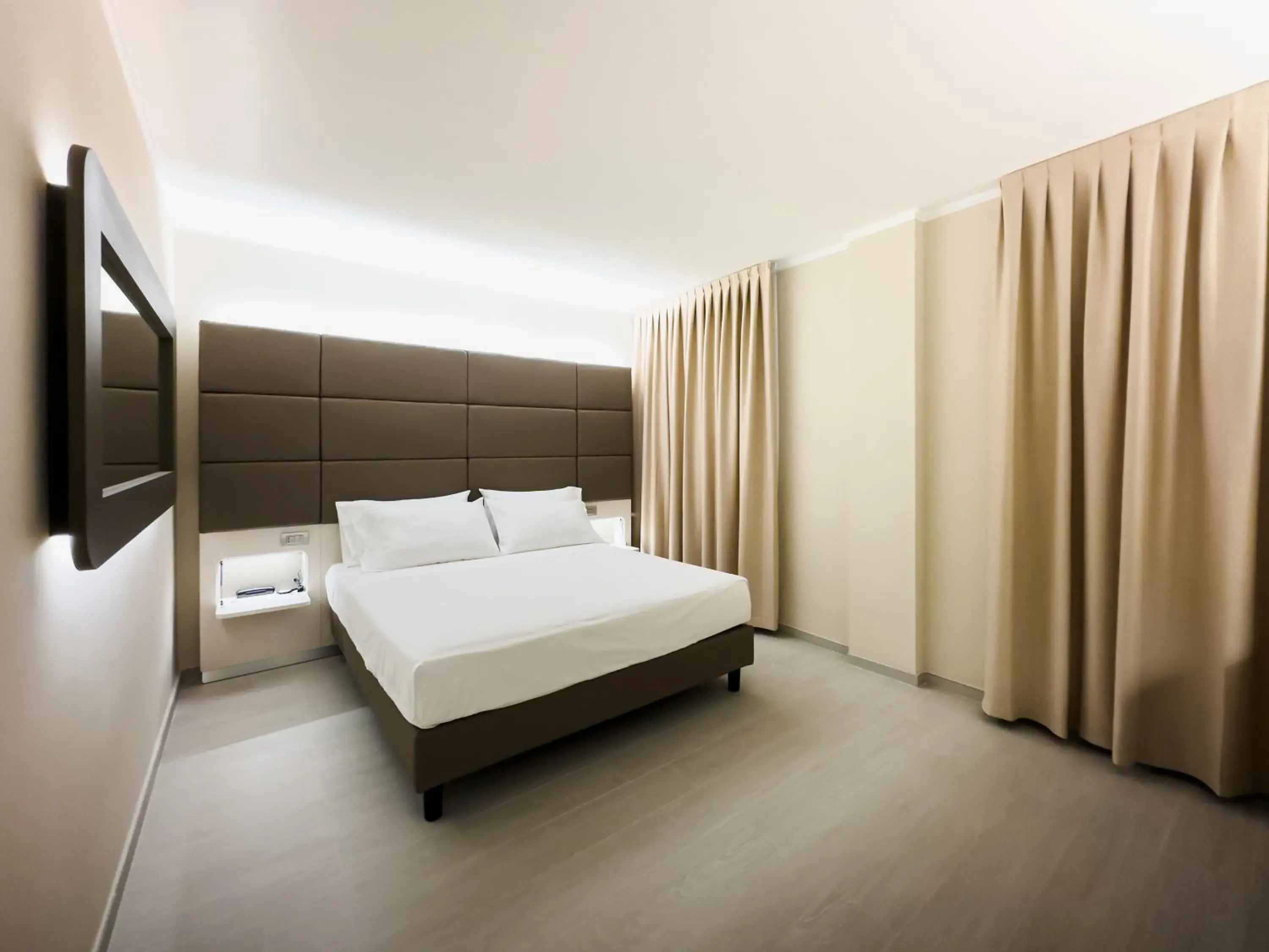 Deluxe Double Room - single occupancy in Grand Hotel Europa Deluxe Double Room - single occupancy in Grand Hotel Europa