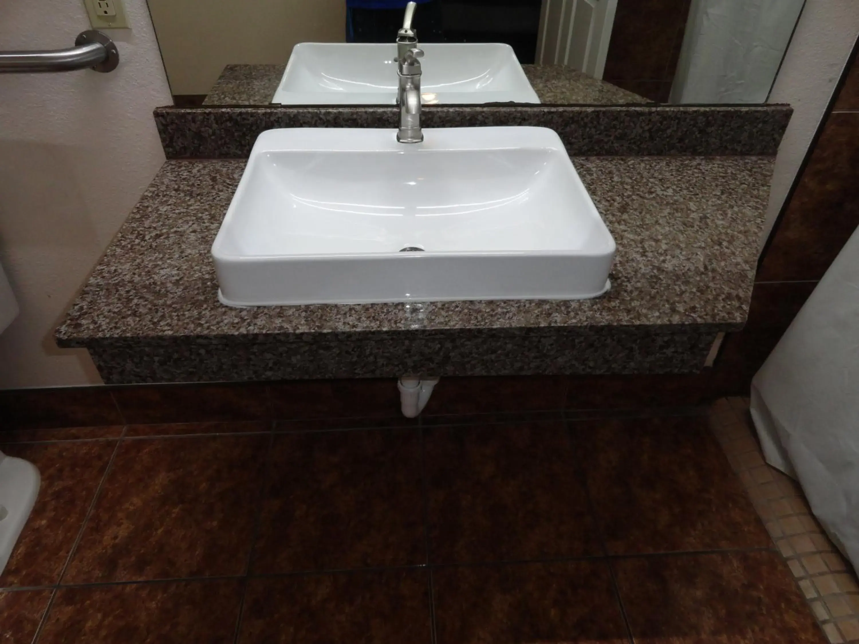 Queen Room with Two Queen Beds - single occupancy - Disability Access in Americas Best Value Inn - Brownsville Queen Room with Two Queen Beds - single occupancy - Disability Access in Americas Best Value Inn - Brownsville