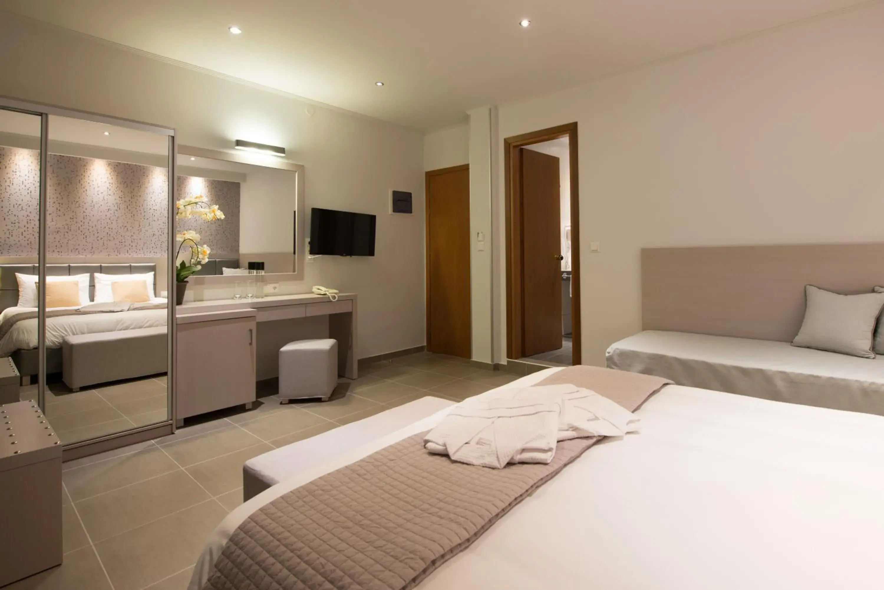 Superior Queen Room with Sofa in Angelica Hotel Superior Queen Room with Sofa in Angelica Hotel