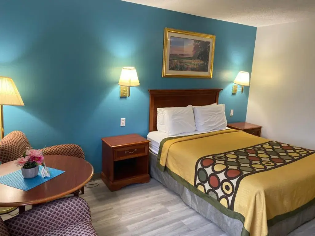 Single Room - single occupancy - Disability Access in Americas Best Value Inn West Frankfort Single Room - single occupancy - Disability Access in Americas Best Value Inn West Frankfort
