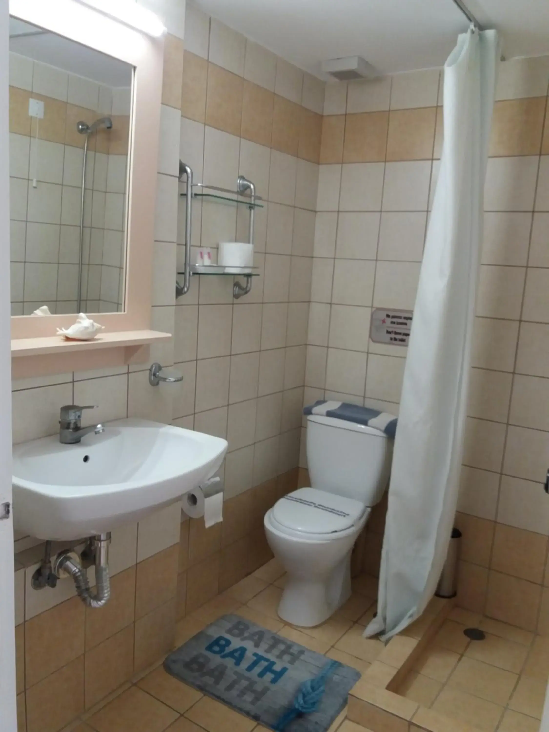 Family Room in Venardos Hotel Family Room in Venardos Hotel