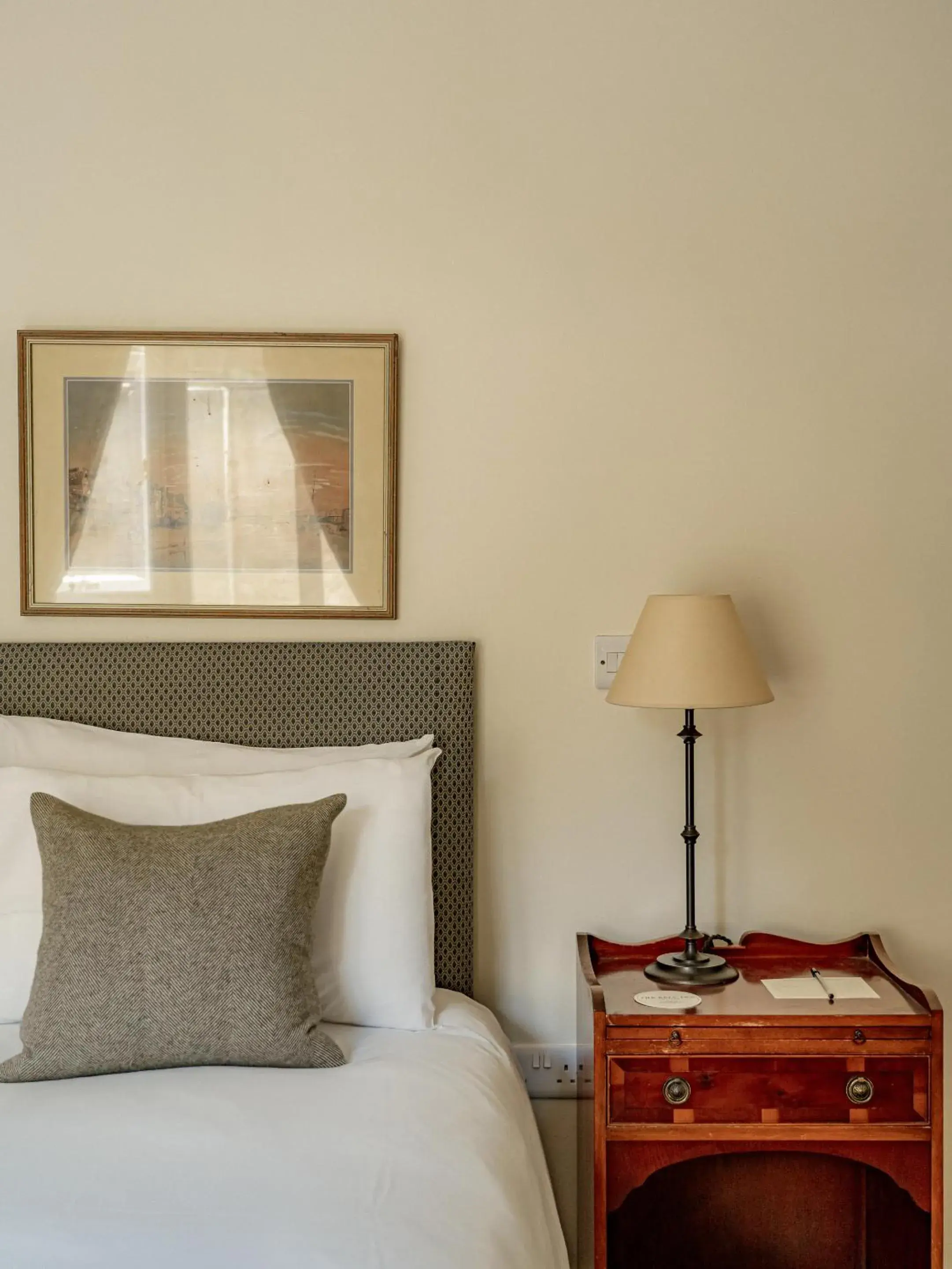 Standard Double Room in The Bell Inn Standard Double Room in The Bell Inn