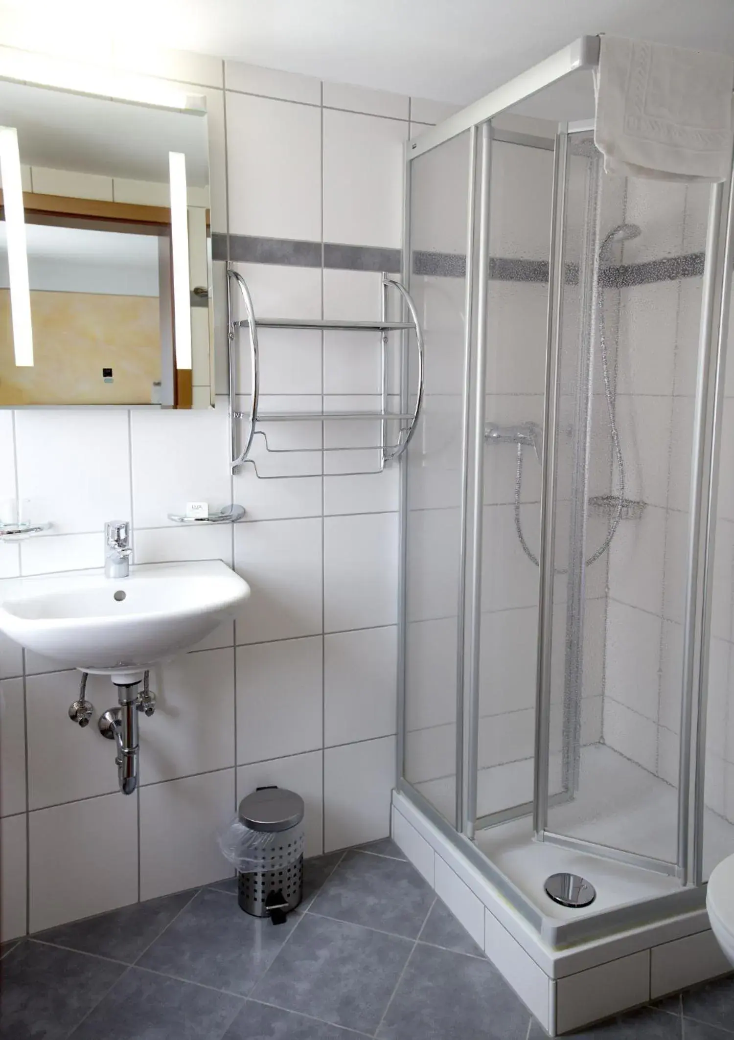 Comfort Double Room Attic in Hotel Garni Goldene Traube Comfort Double Room Attic in Hotel Garni Goldene Traube