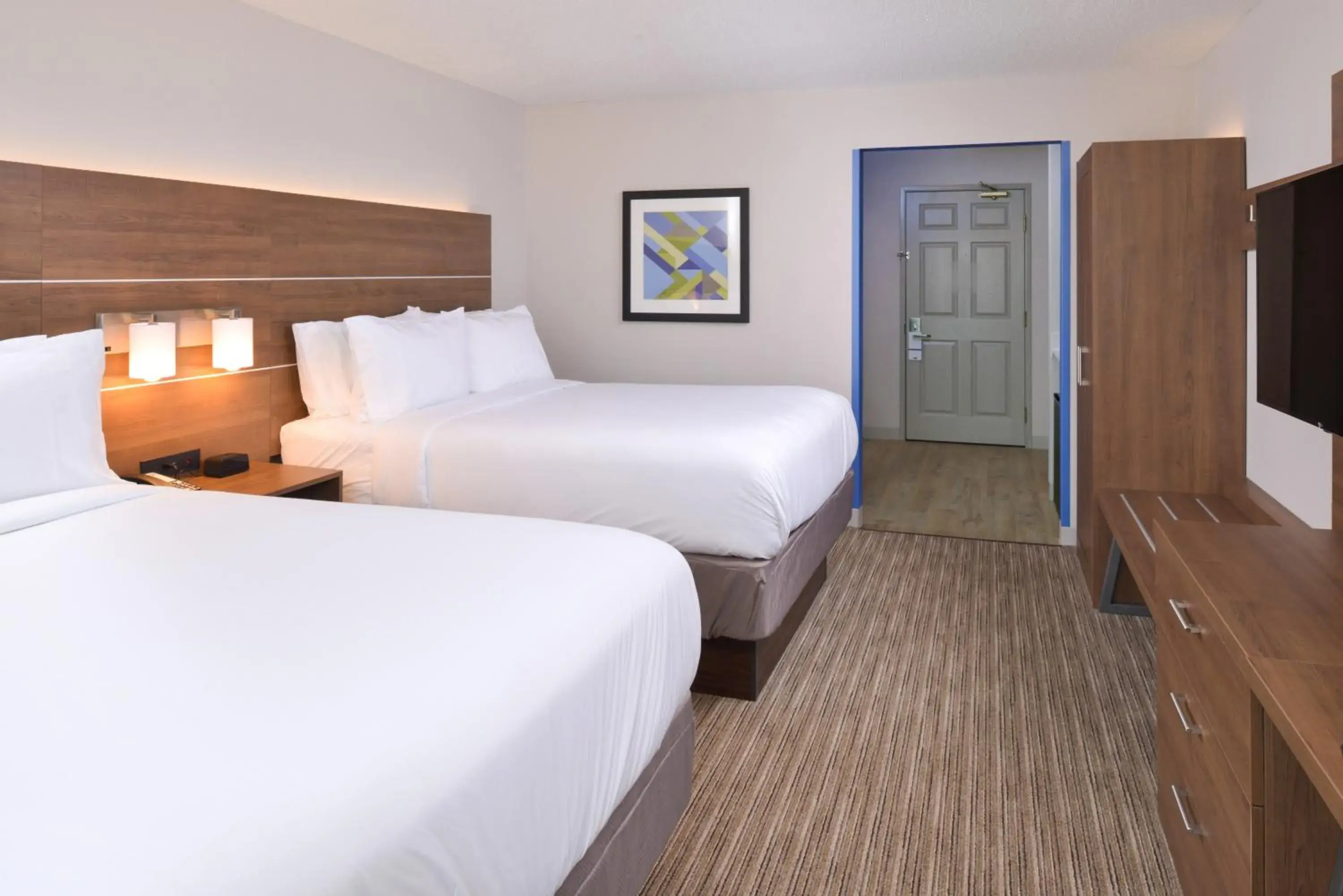 Standard Queen Room with Two Queen Beds in Holiday Inn Express & Suites - Omaha - 120th and Maple by IHG Standard Queen Room with Two Queen Beds in Holiday Inn Express & Suites - Omaha - 120th and Maple by IHG