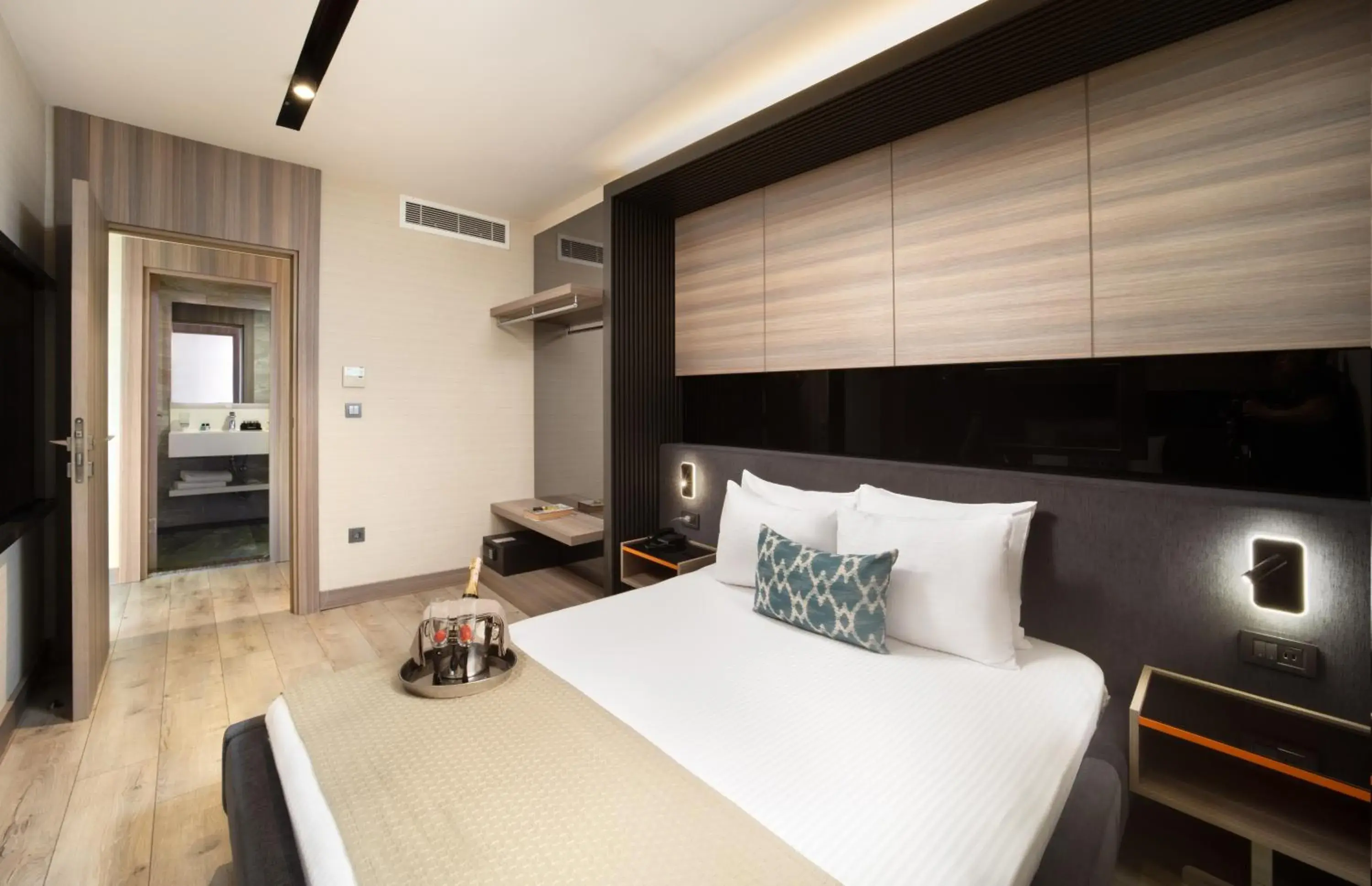 Deluxe Suite with Kitchen in Nish Palace Exlusive Suites Deluxe Suite with Kitchen in Nish Palace Exlusive Suites