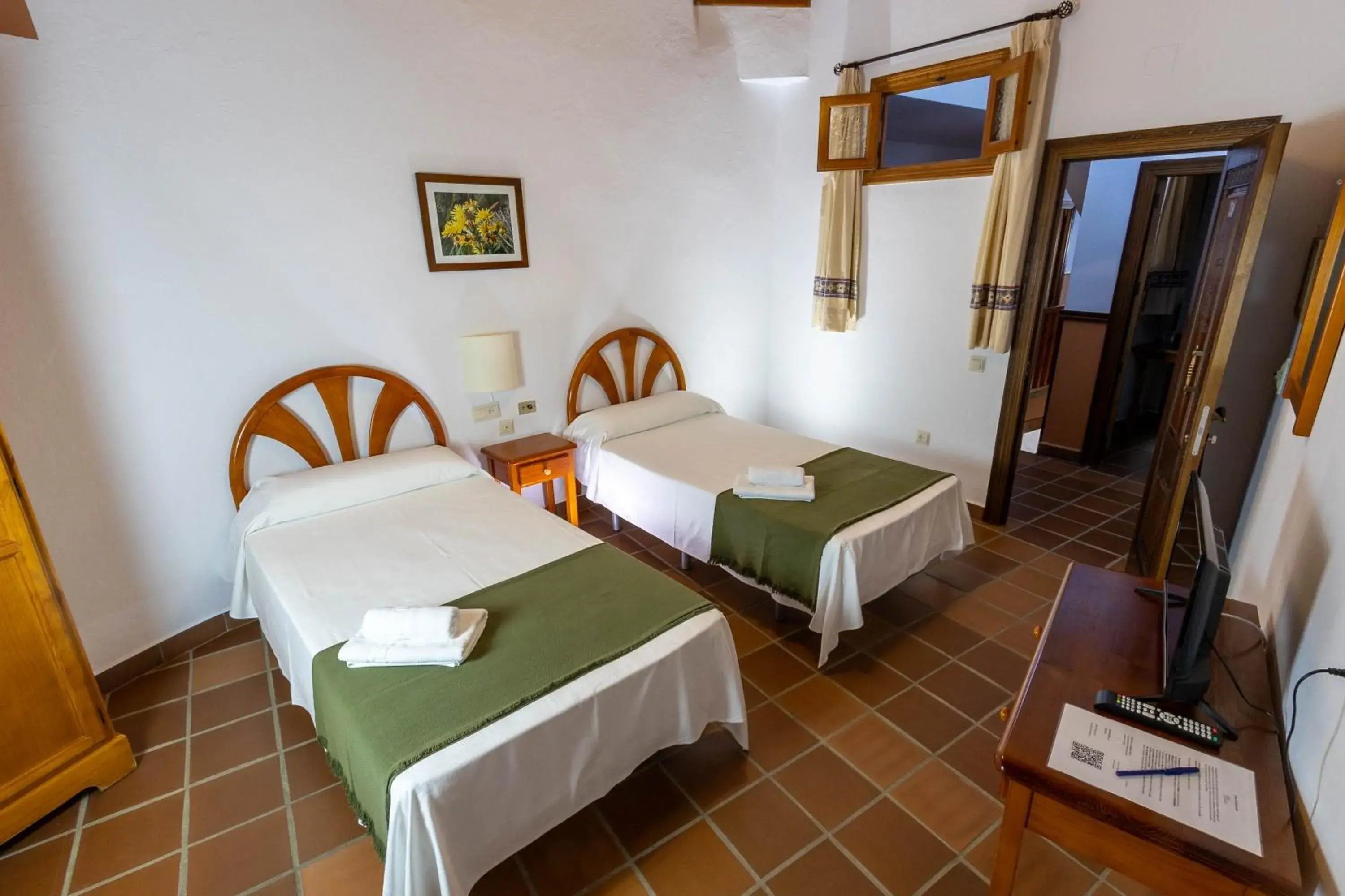 Economy Twin Room in Hotel La Fragua I Economy Twin Room in Hotel La Fragua I