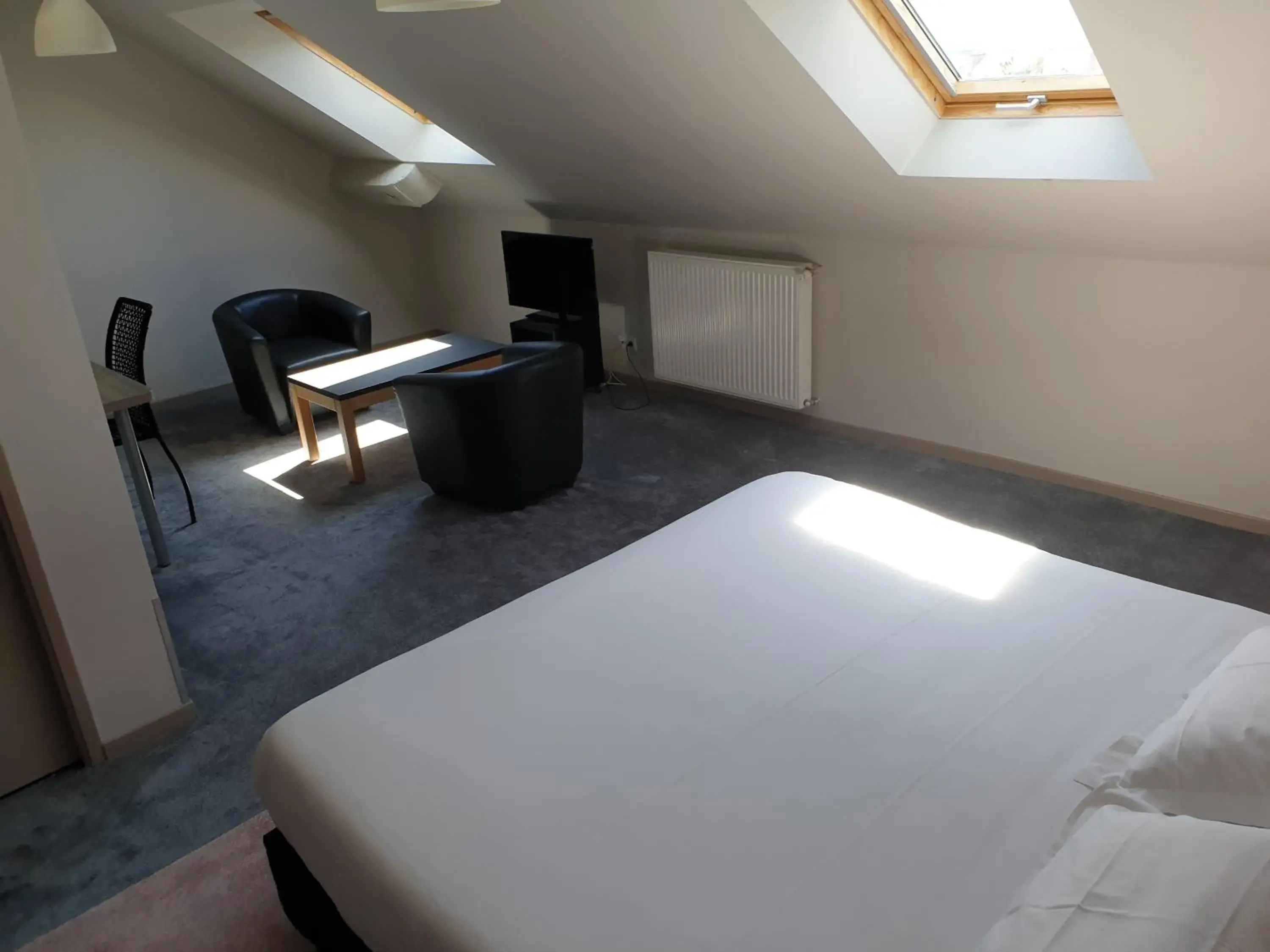 Superior Double Room in Brit Hotel Spa Le Connetable Superior Double Room in Brit Hotel Spa Le Connetable