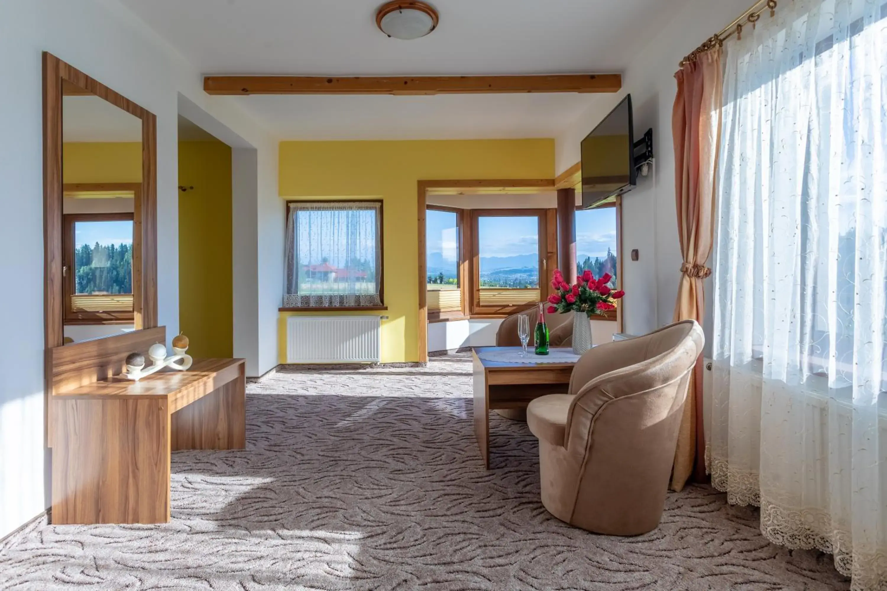 Apartment (2 Adults) in Hotel Góralski Raj Apartment (2 Adults) in Hotel Góralski Raj