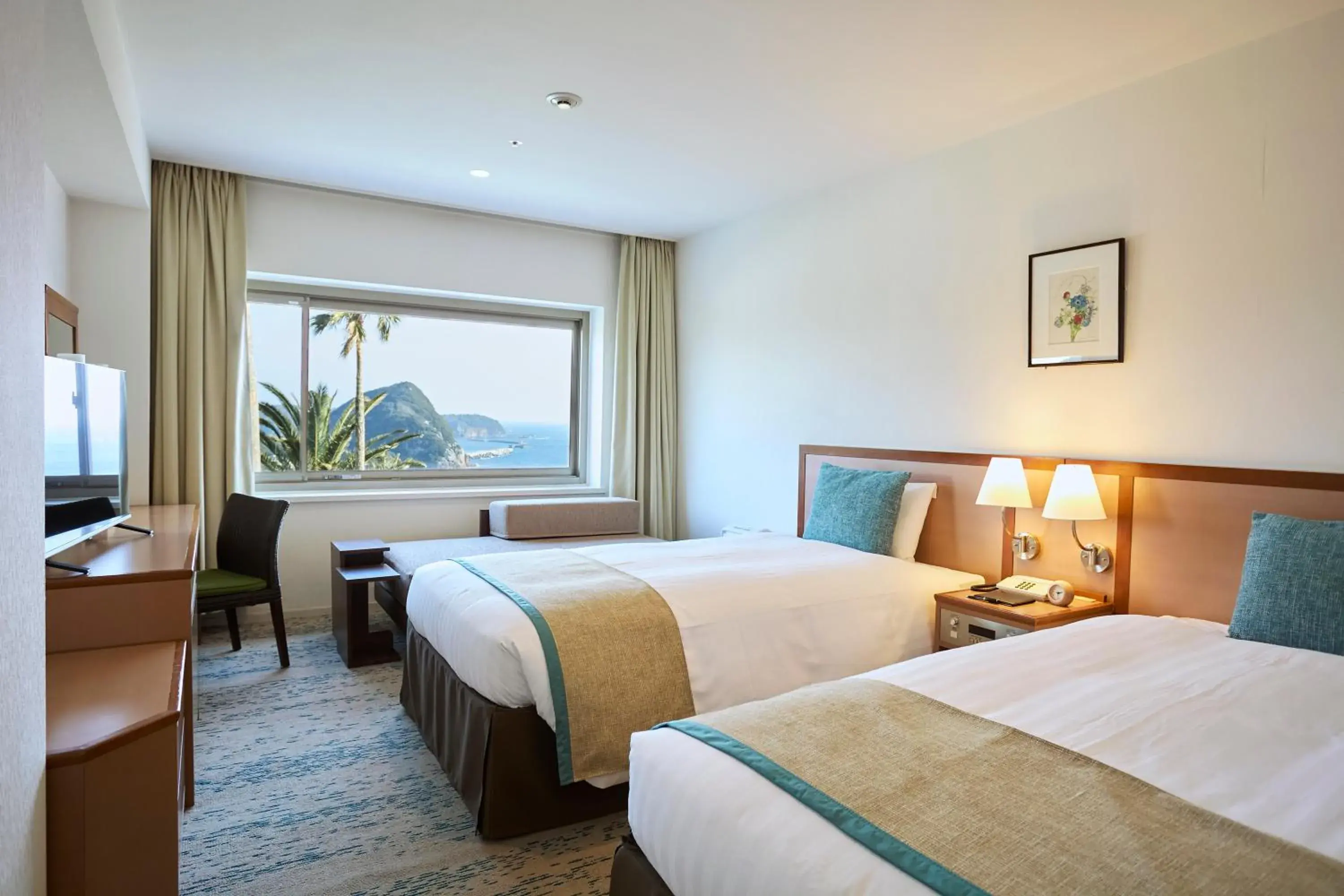 Standard Twin Room with Sea View in Shimoda Tokyu Hotel Standard Twin Room with Sea View in Shimoda Tokyu Hotel
