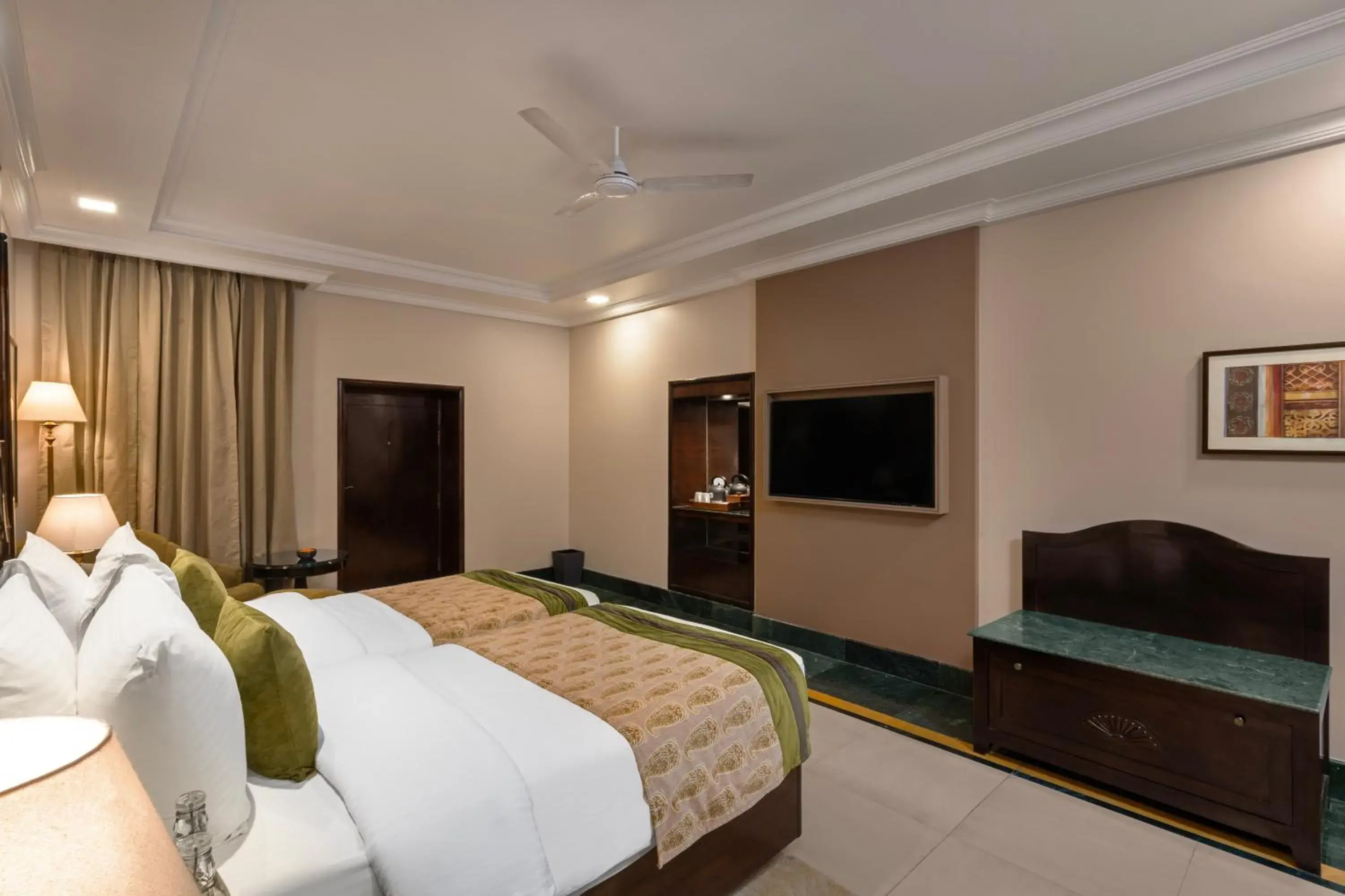 Ganga View Room in Ganga Lahari by Leisure Hotels Ganga View Room in Ganga Lahari by Leisure Hotels