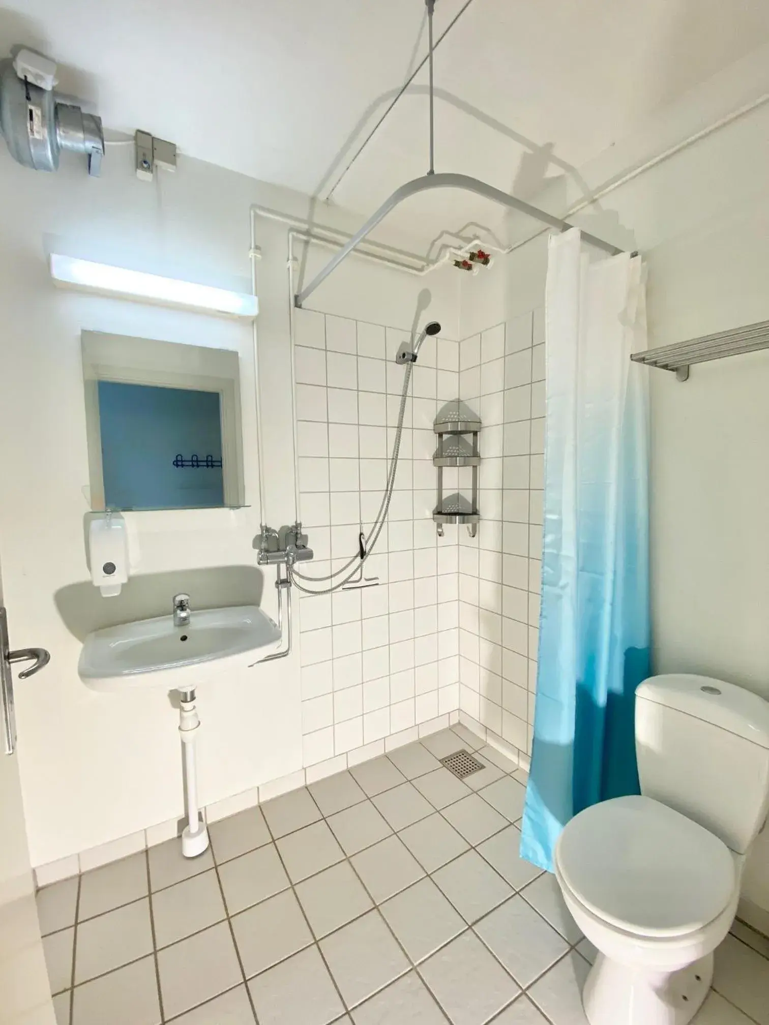 Twin Room with Bathroom in Danhostel Skagen Twin Room with Bathroom in Danhostel Skagen