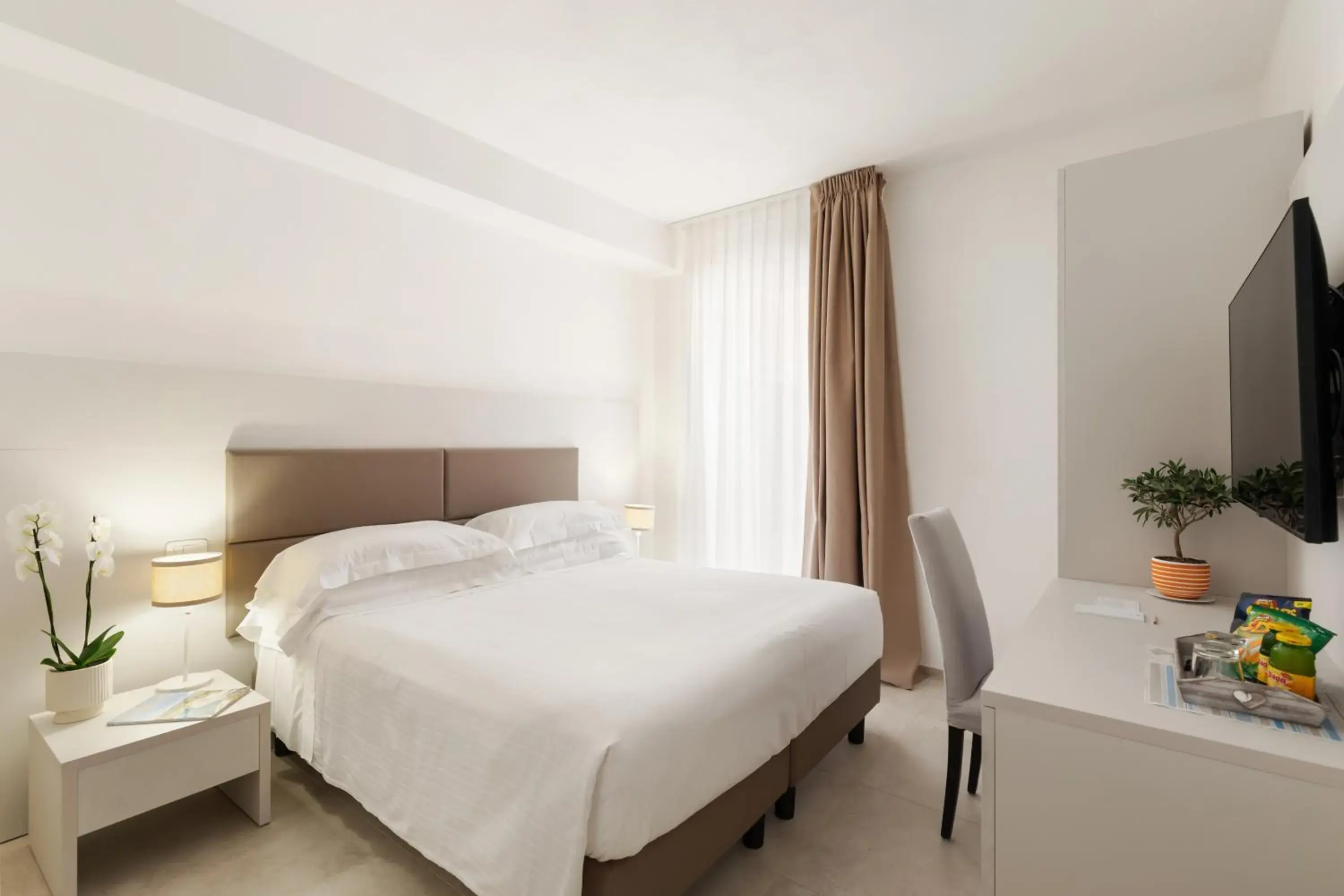 Double Room with Patio in Hotel Villa Domizia Double Room with Patio in Hotel Villa Domizia