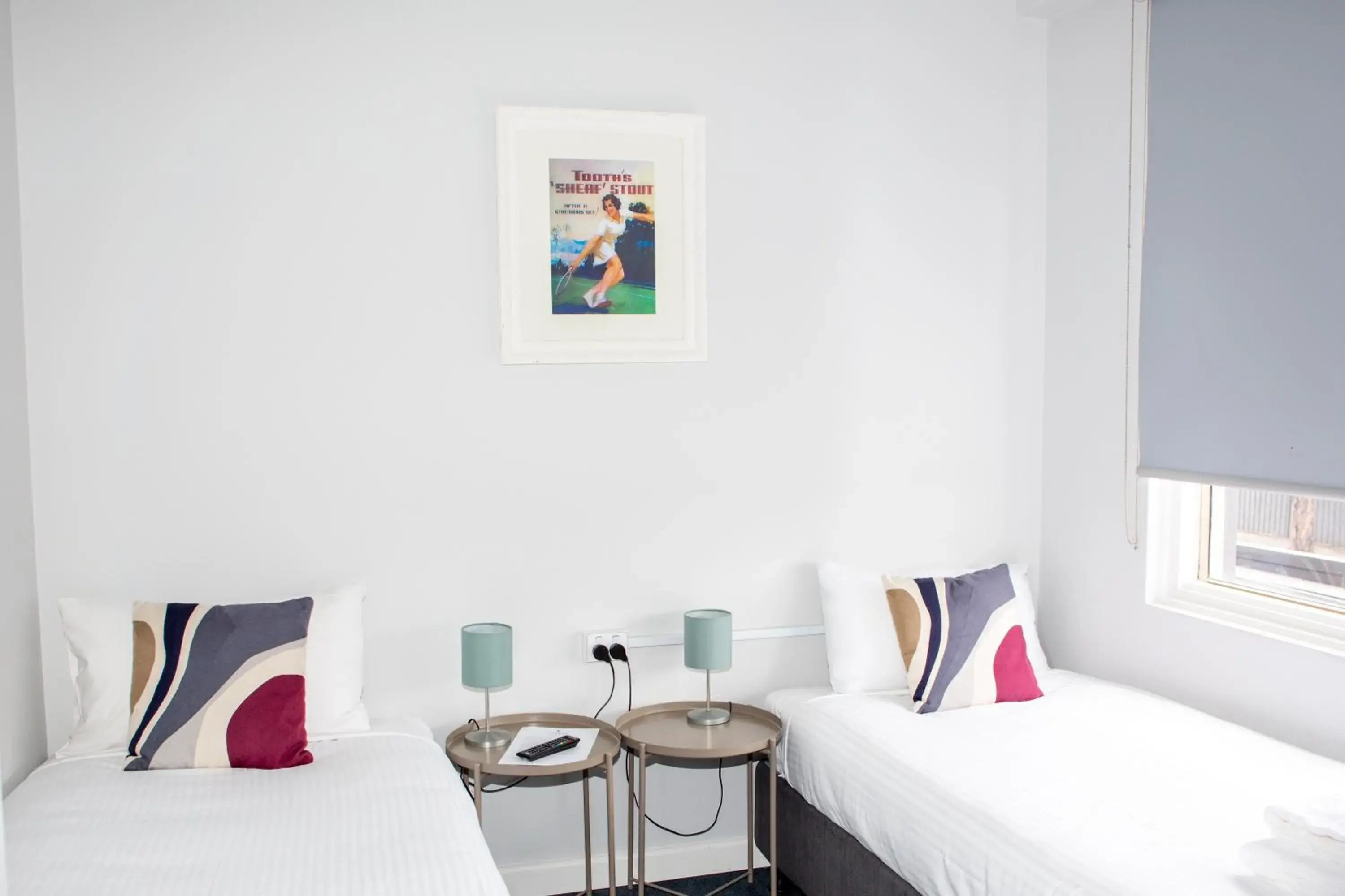 Standard Twin Room with Shared Bathroom in Five Island Hotel Standard Twin Room with Shared Bathroom in Five Island Hotel