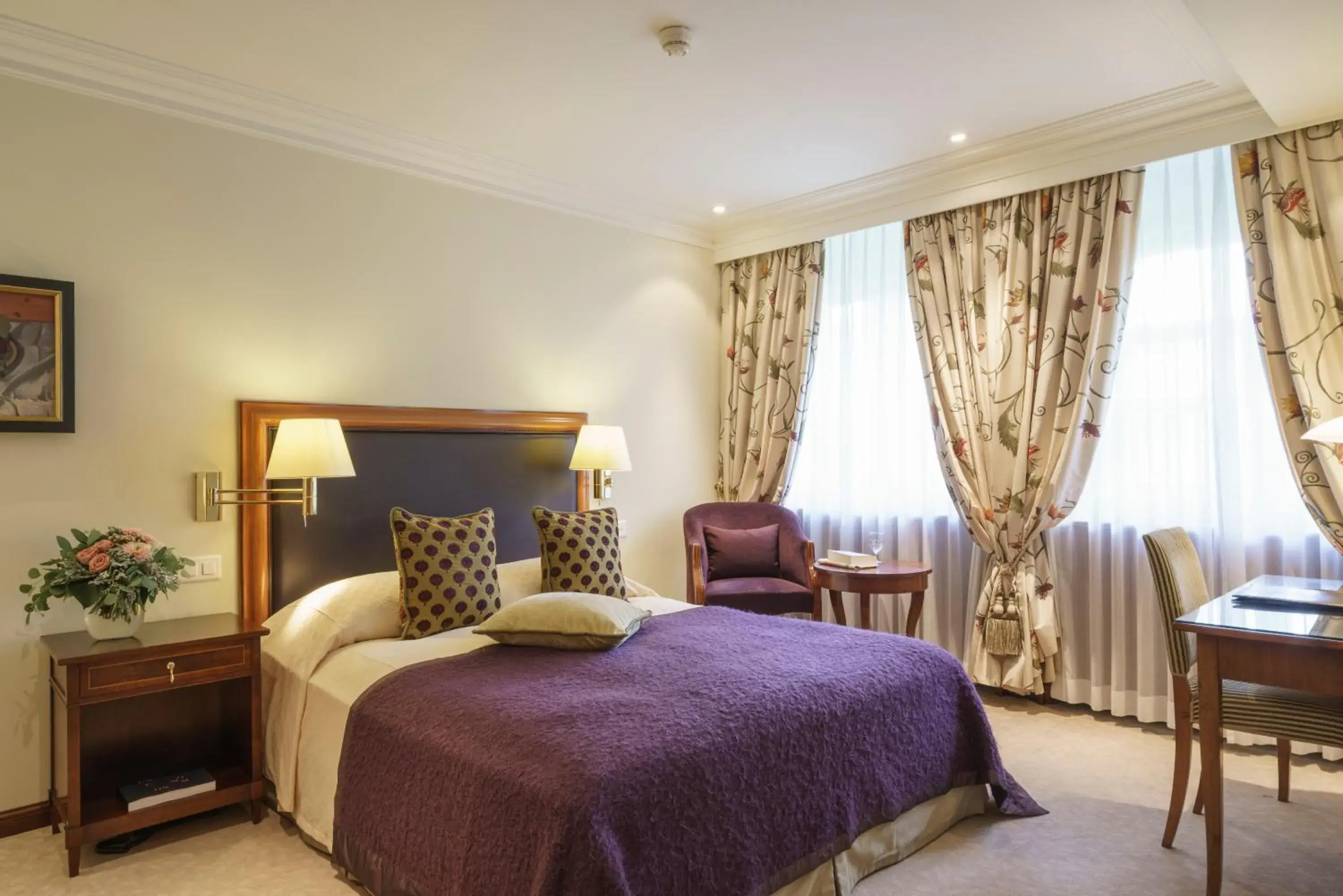 Deluxe Single Room - single occupancy in Suvretta House Deluxe Single Room - single occupancy in Suvretta House