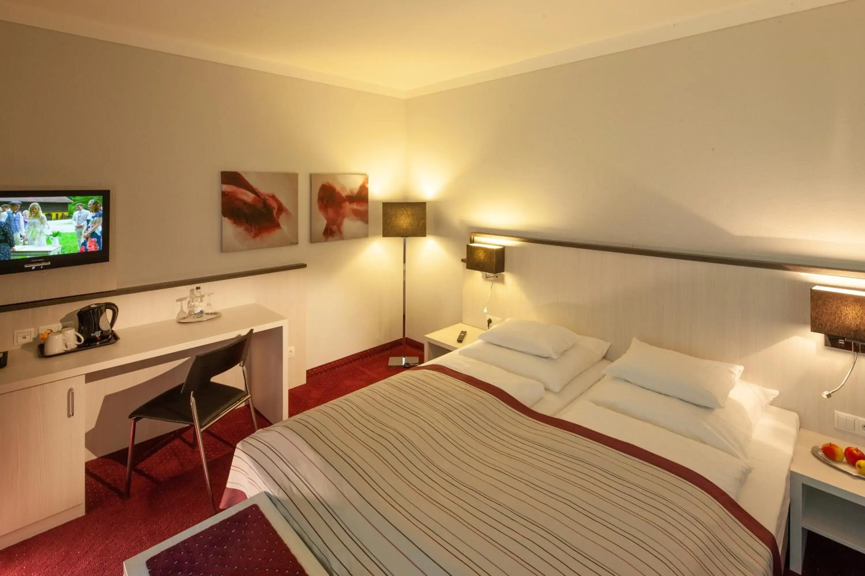 Standard Double Room - single occupancy in Bergers Airporthotel Memmingen Standard Double Room - single occupancy in Bergers Airporthotel Memmingen