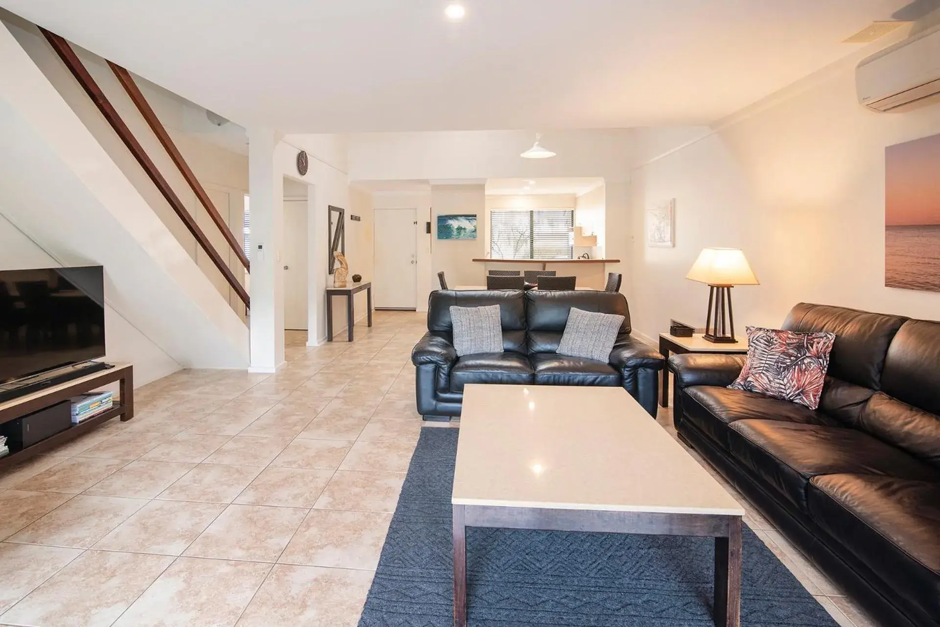 Three-Bedroom Villa with 3 Queen Beds in Bayshore Beachside Resort Three-Bedroom Villa with 3 Queen Beds in Bayshore Beachside Resort