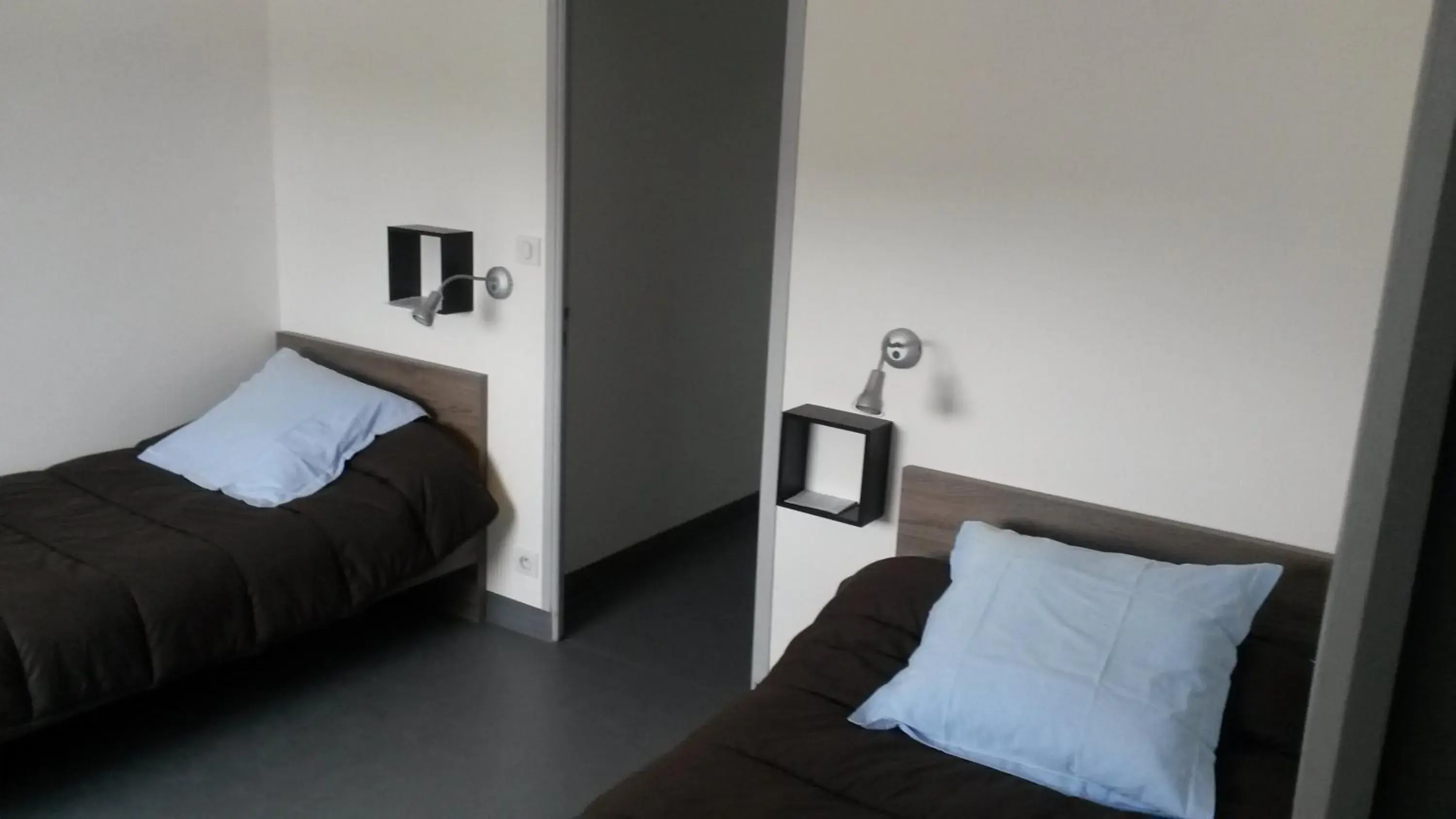 Twin Room with Mountain View - single occupancy in Auberge Saint Jacques Twin Room with Mountain View - single occupancy in Auberge Saint Jacques