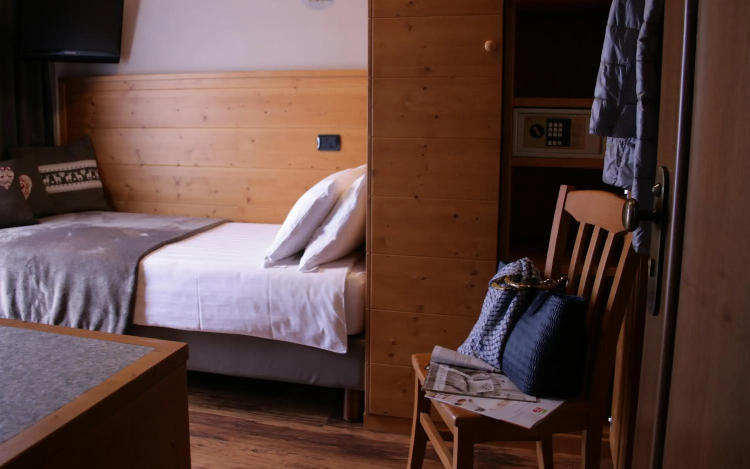 Classic Single Room in Hotel Larice Bianco Classic Single Room in Hotel Larice Bianco