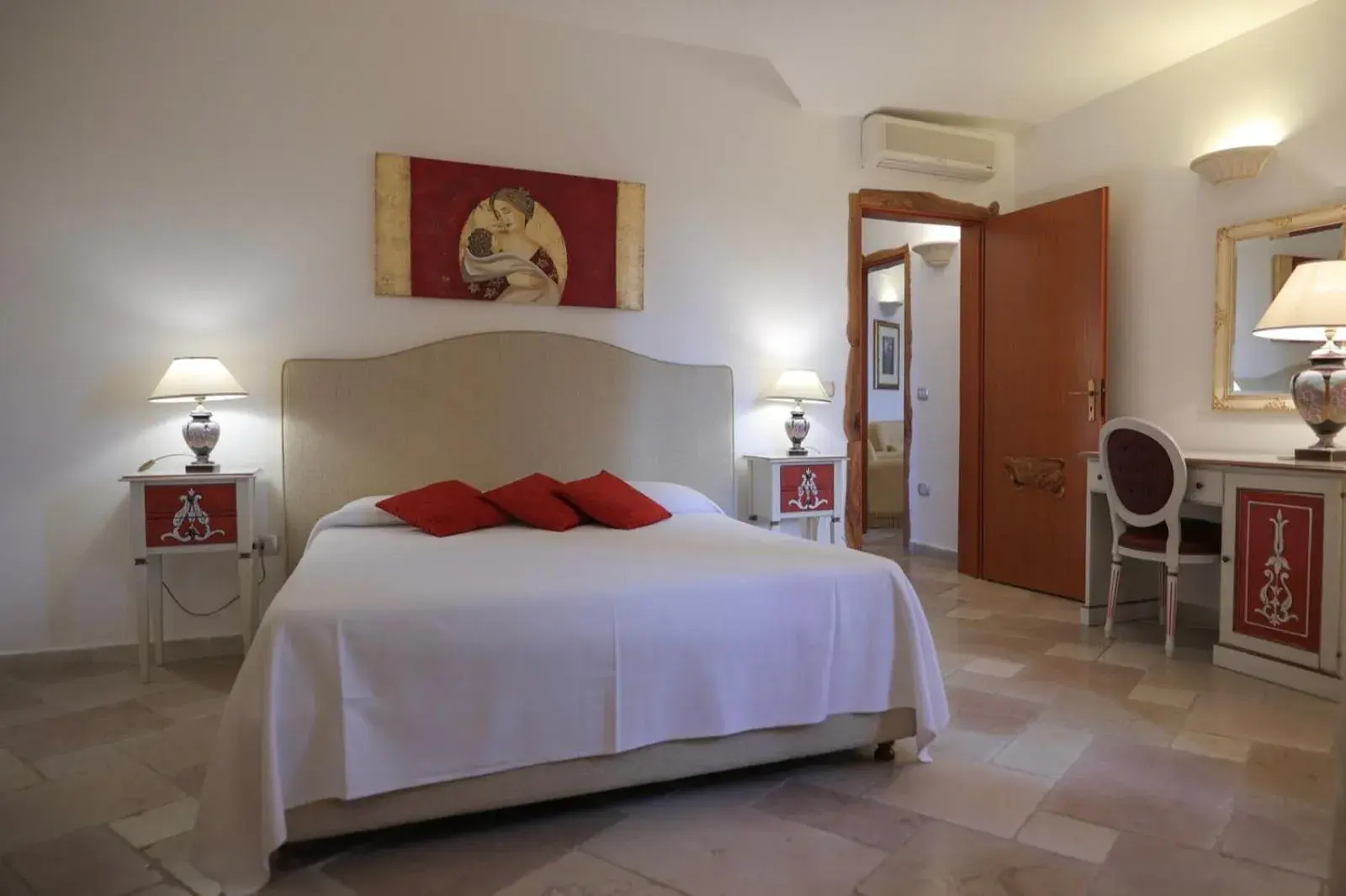 Superior King Suite in Tenute Al Bano Superior King Suite in Tenute Al Bano