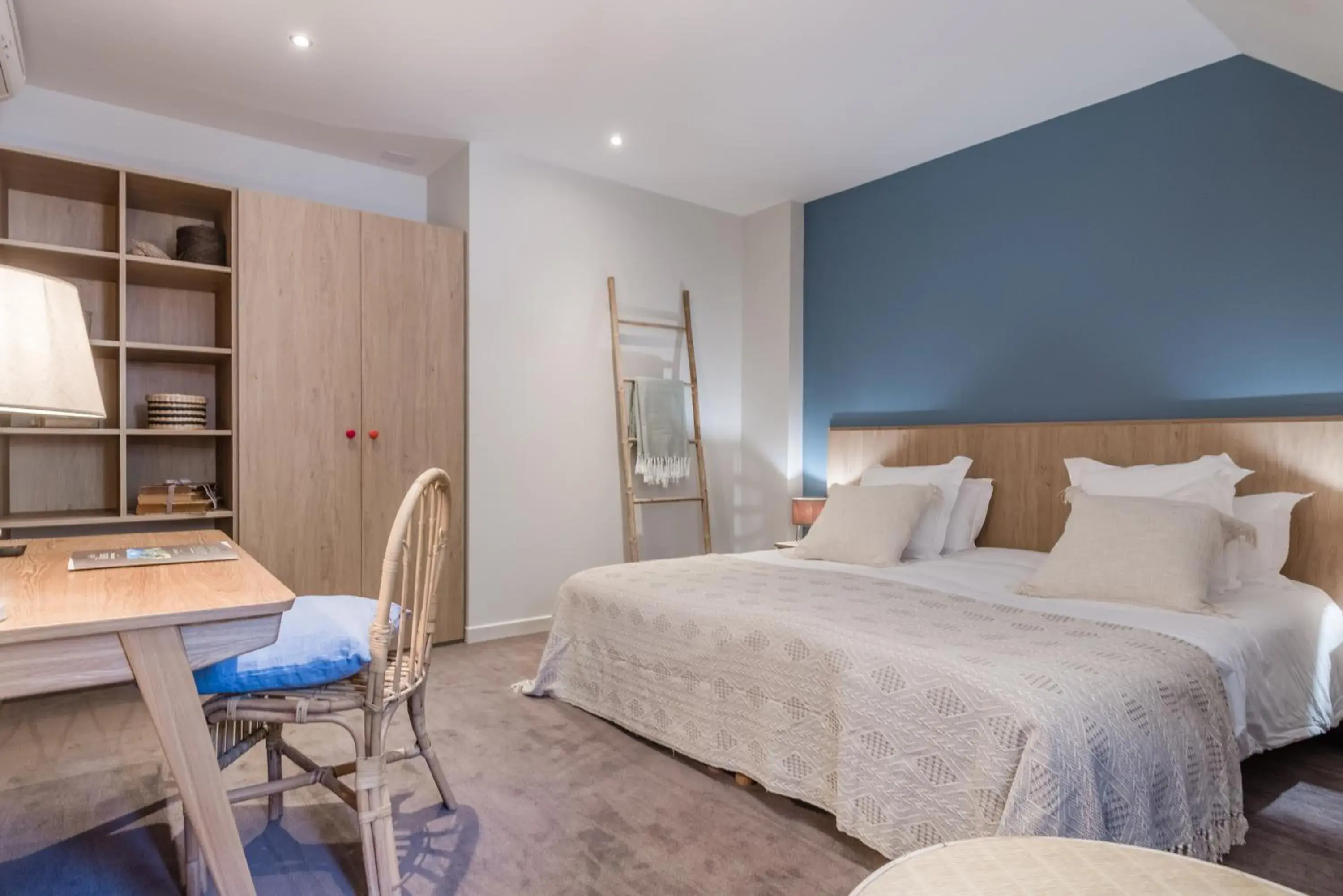 Standard Room with Spa and private Beach Access in Hôtel Beau Site Talloires B SPA Standard Room with Spa and private Beach Access in Hôtel Beau Site Talloires B SPA