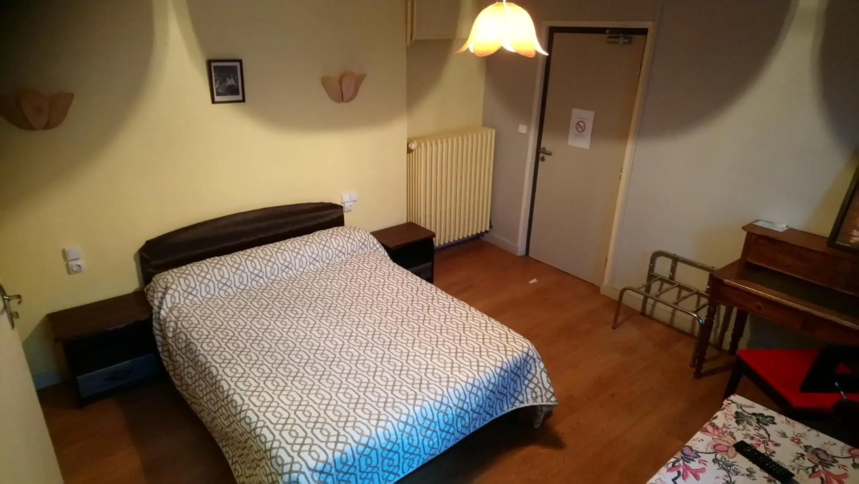 Superior Single Room in Hotel de la Poste Superior Single Room in Hotel de la Poste