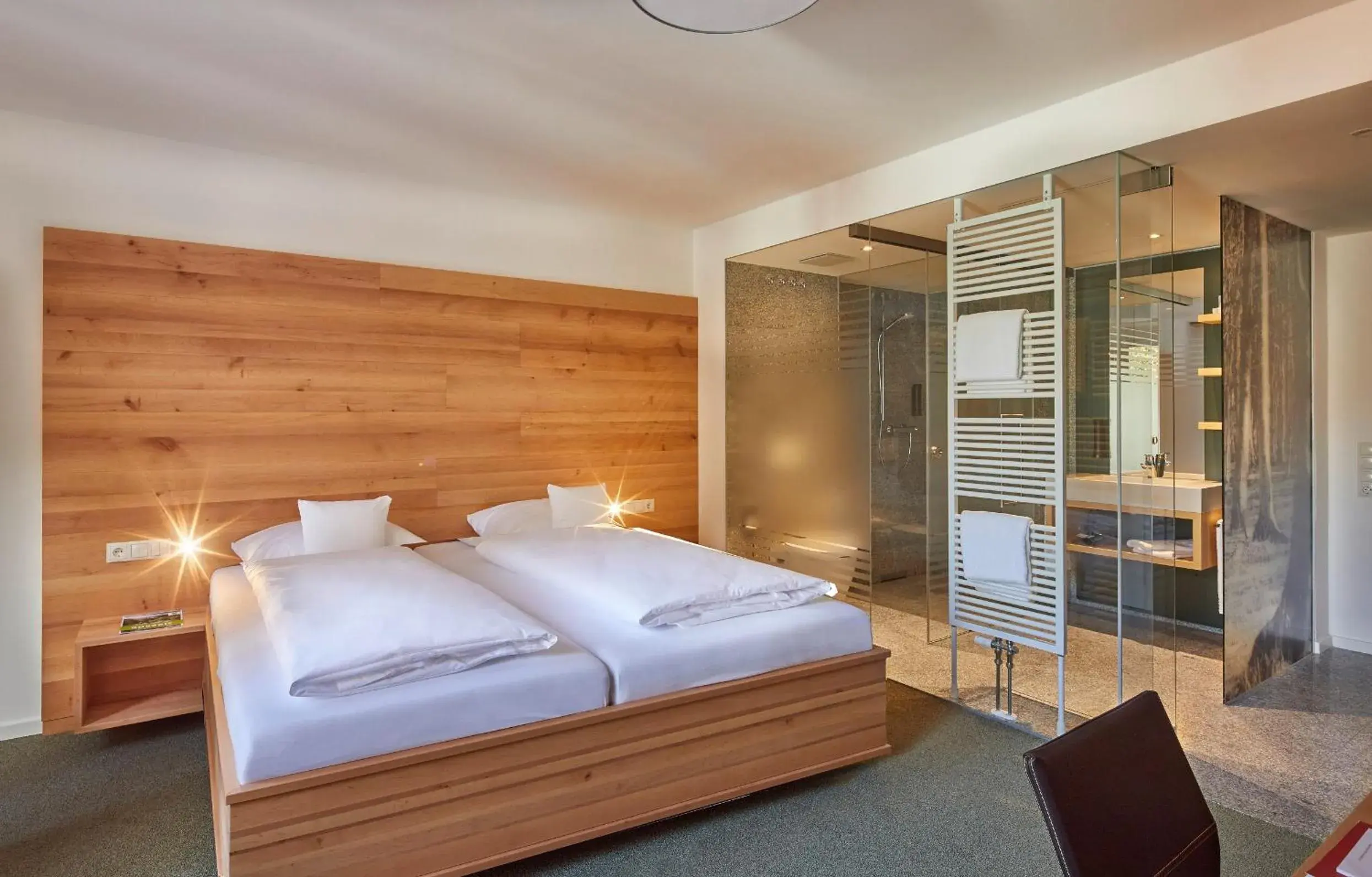 Double Room - single occupancy in ElzLand Hotel 9 Linden Double Room - single occupancy in ElzLand Hotel 9 Linden