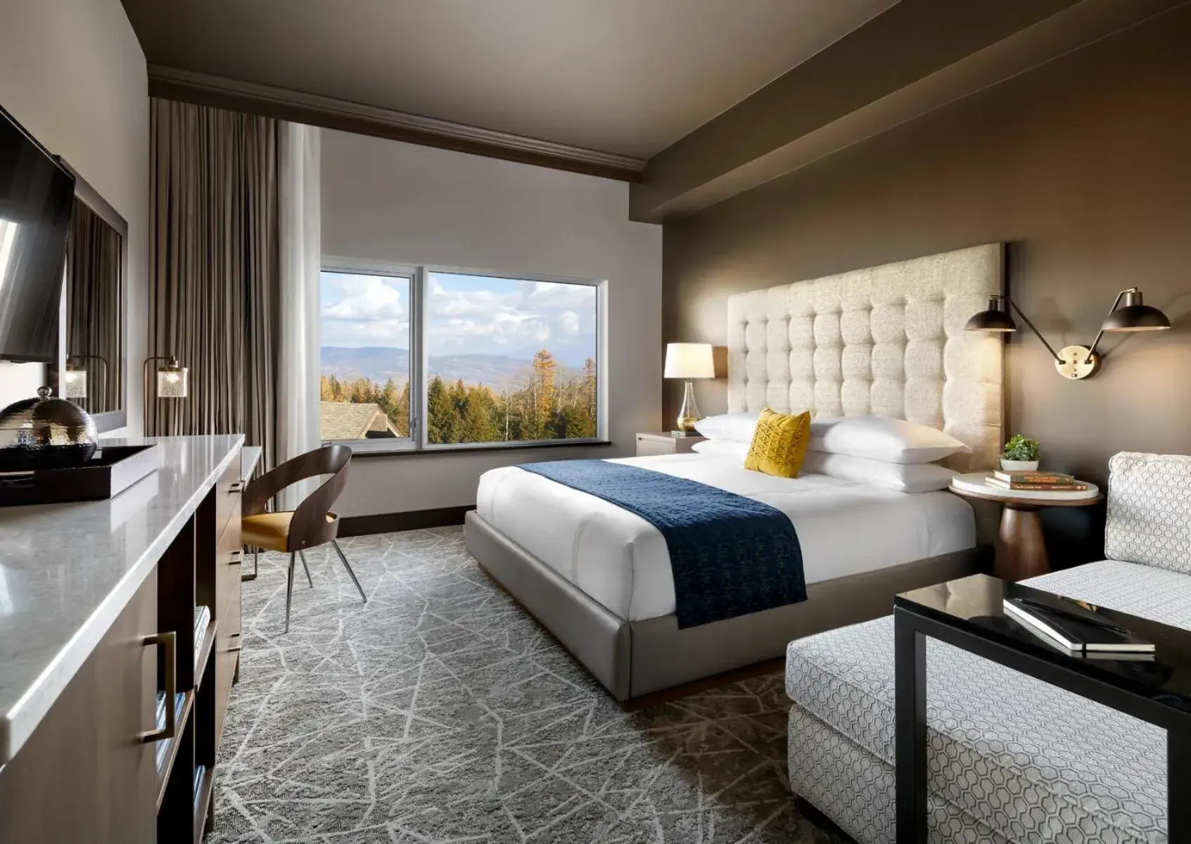 Deluxe King Room with Inland View in The Josie Hotel, Autograph Collection Deluxe King Room with Inland View in The Josie Hotel, Autograph Collection