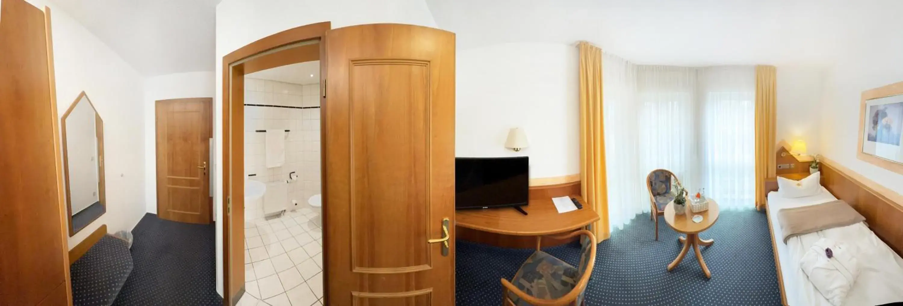 Single Room - single occupancy in Hotel Schöne Aussicht Single Room - single occupancy in Hotel Schöne Aussicht