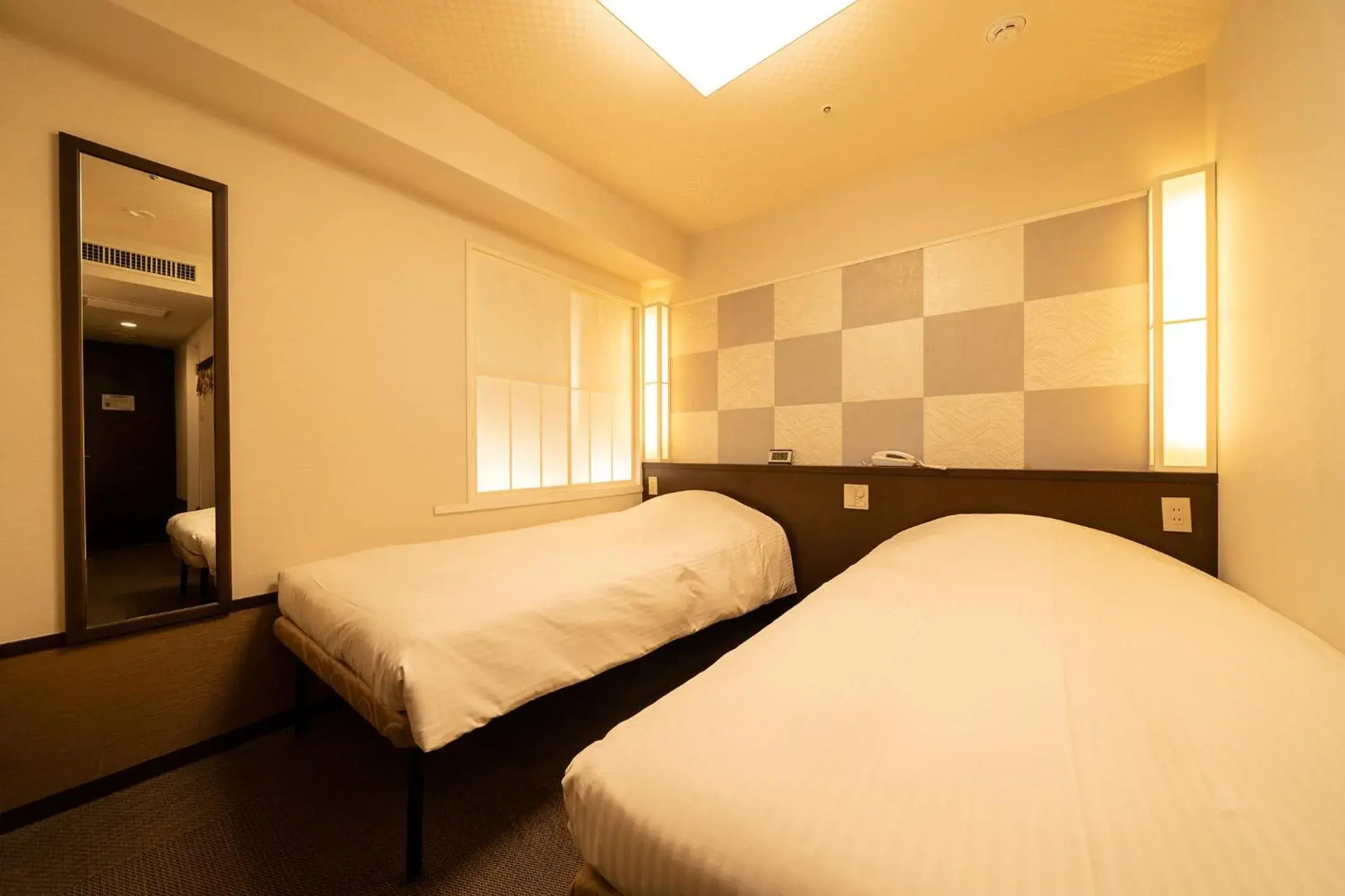 Twin Room - single occupancy - Main Building - No Cleaning - Non-Smoking in Hotel Sunlite Shinjuku Twin Room - single occupancy - Main Building - No Cleaning - Non-Smoking in Hotel Sunlite Shinjuku