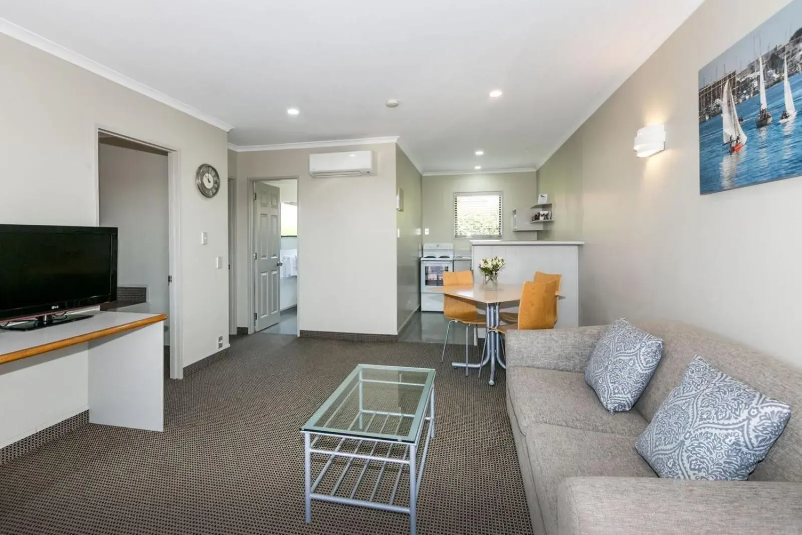 Executive Two-Bedroom Suite in Fairley Motor Lodge Executive Two-Bedroom Suite in Fairley Motor Lodge