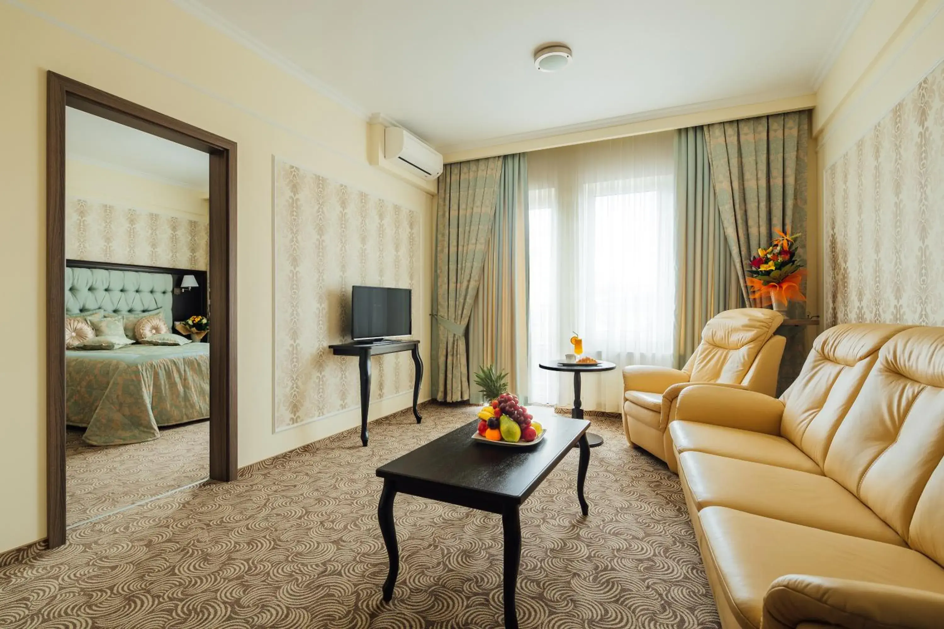 Suite with Hot Tub - single occupancy in Hotel Stil Suite with Hot Tub - single occupancy in Hotel Stil