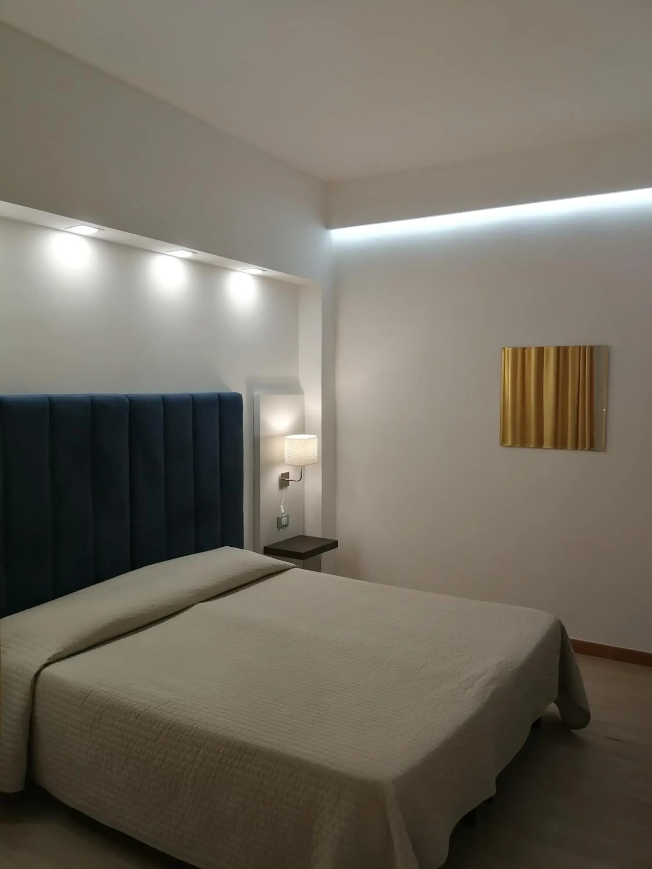 Economy Double or Twin Room with Interior Patio View in IG-Tysandros Apartments Economy Double or Twin Room with Interior Patio View in IG-Tysandros Apartments