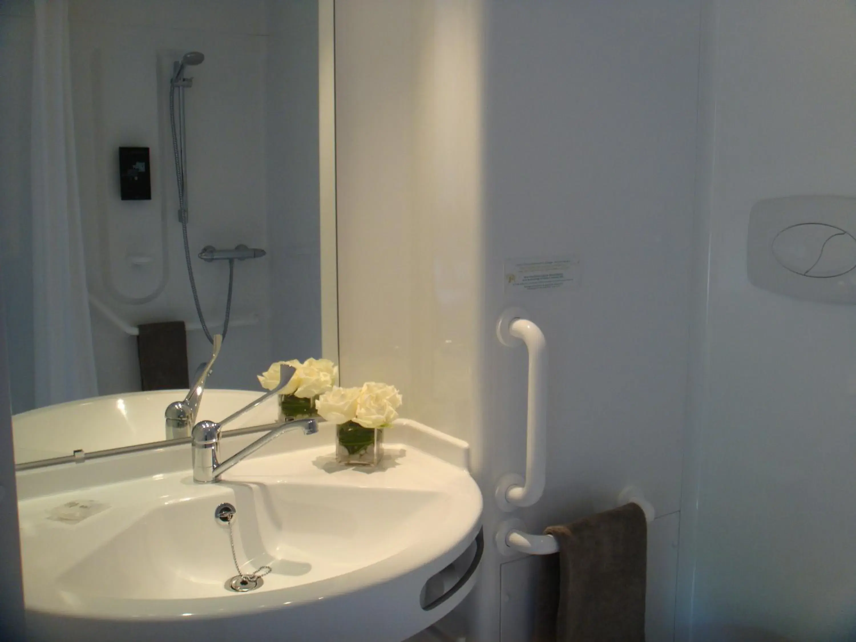 Quadruple Room in Côté Hôtel Quadruple Room in Côté Hôtel