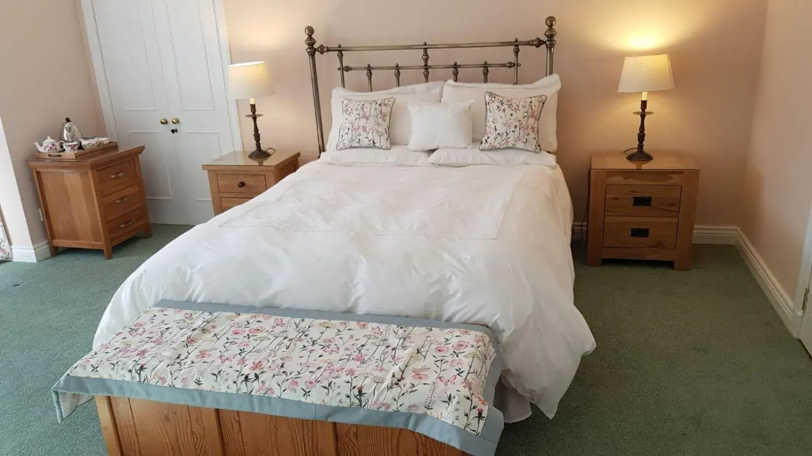 King Room with Sea View - single occupancy in The Old Cottage King Room with Sea View - single occupancy in The Old Cottage