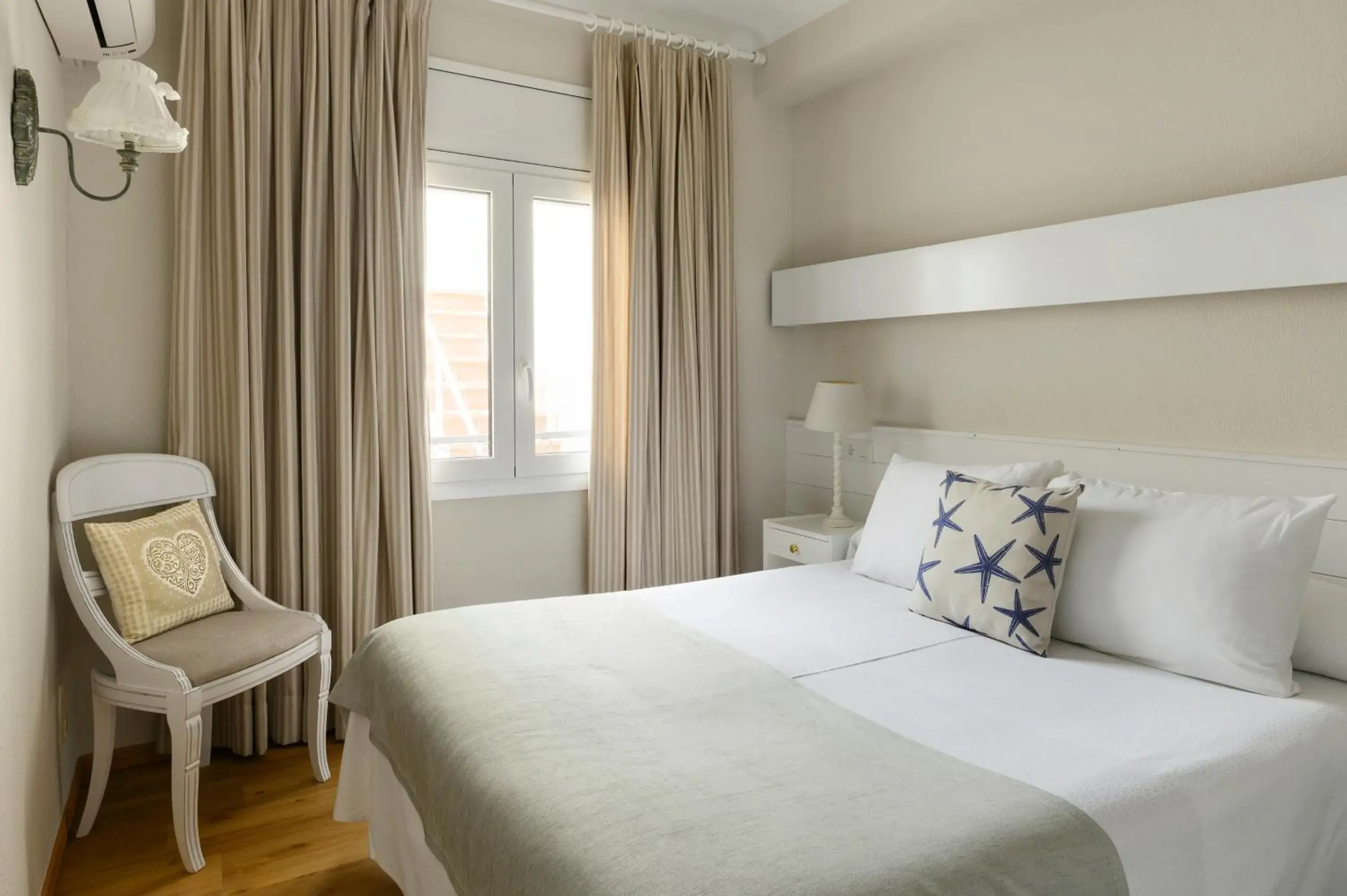 Economy Double or Twin Room in La Goleta Economy Double or Twin Room in La Goleta