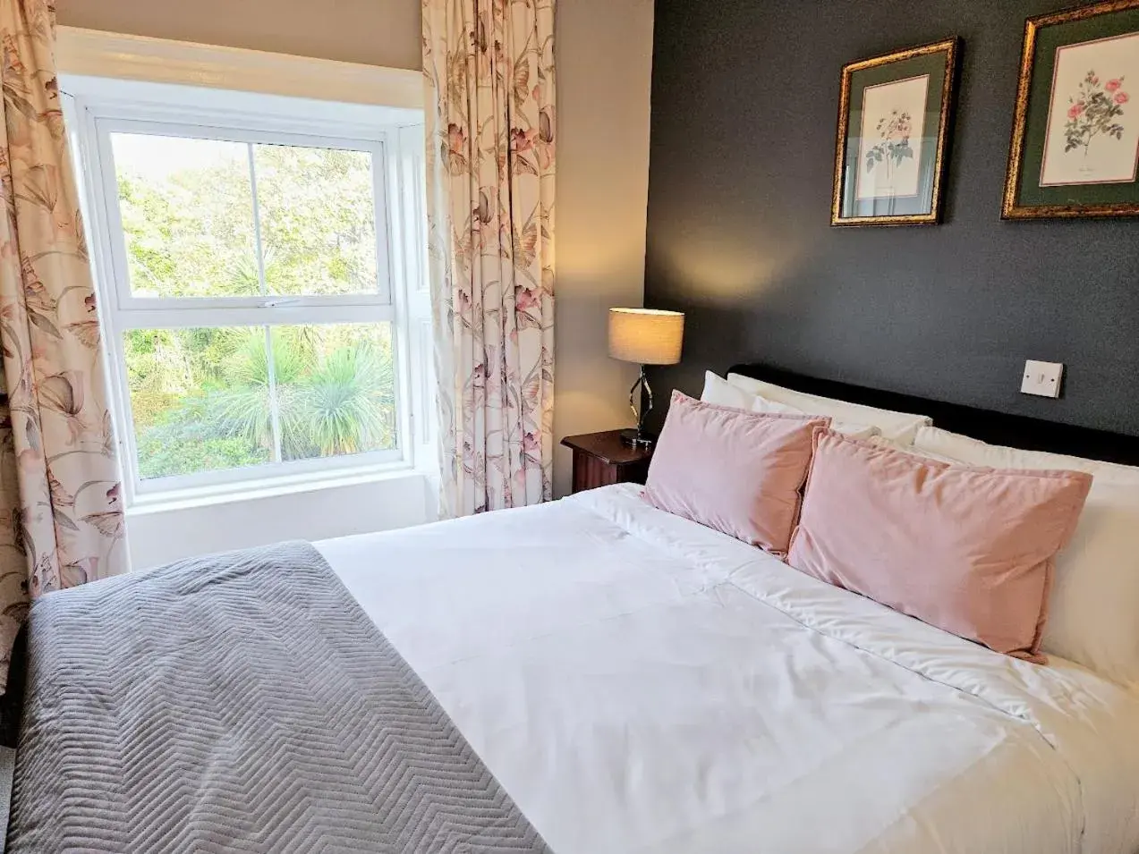 Double Room - single occupancy in The Glenbeigh Hotel Double Room - single occupancy in The Glenbeigh Hotel