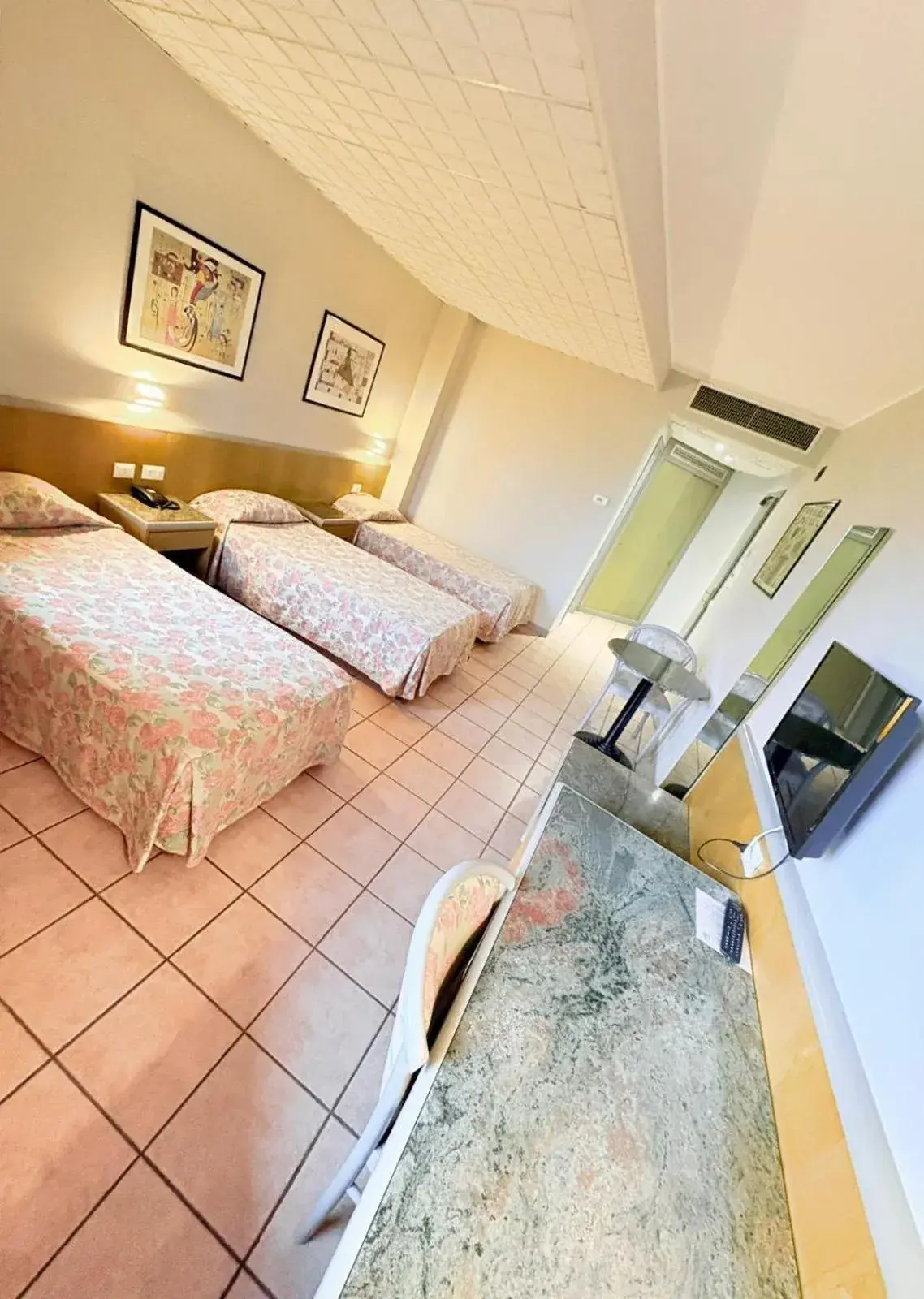 Superior Double or Twin Room in Hotel Verri Superior Double or Twin Room in Hotel Verri