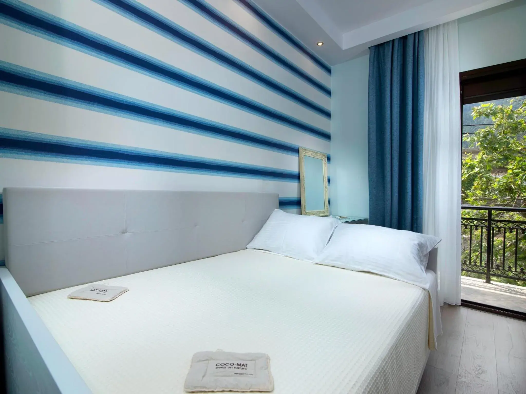 Single Room with Side Sea View in Kamelia & Semeli Hotel Single Room with Side Sea View in Kamelia & Semeli Hotel
