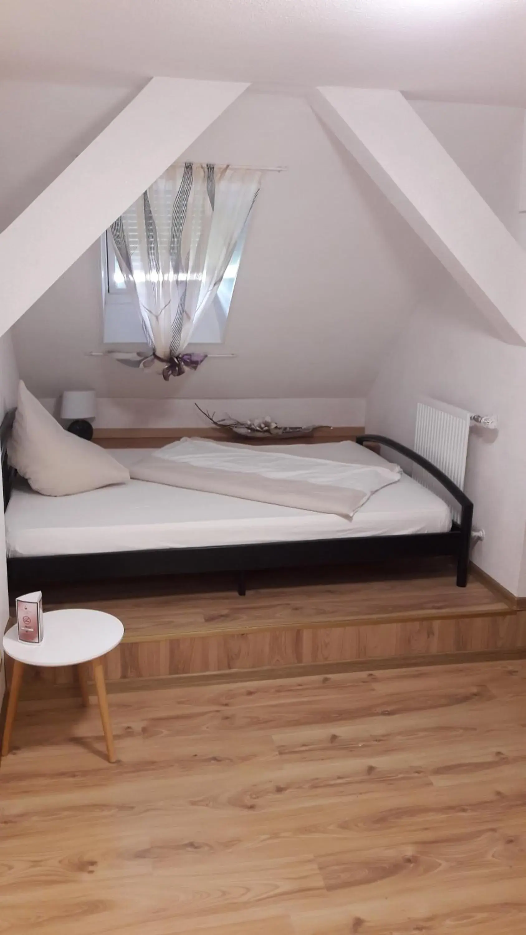 Budget Single Room - single occupancy in Eventhaus Schamin Budget Single Room - single occupancy in Eventhaus Schamin