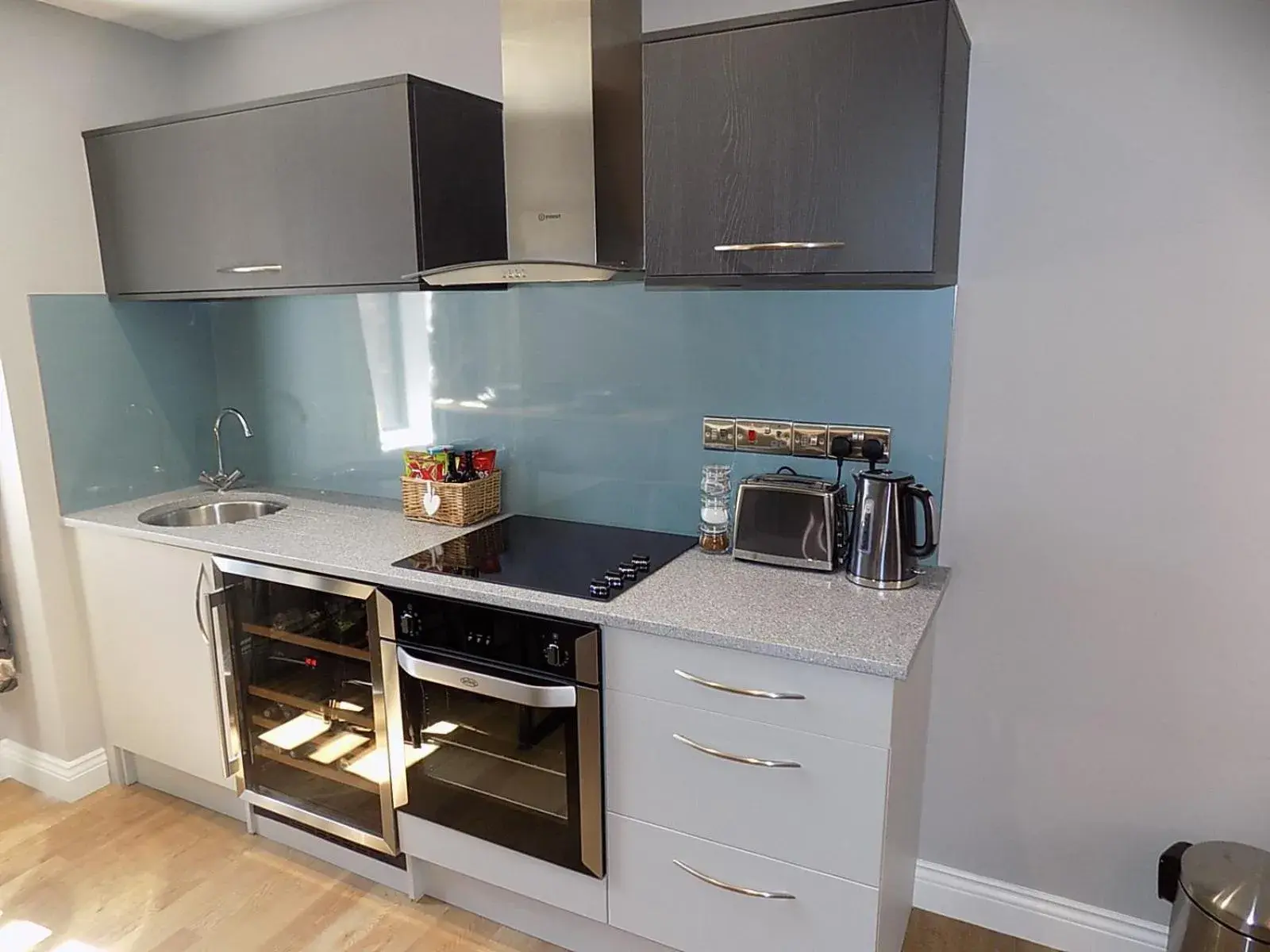 One Bedroom Apartment in The Old Wool House Apartments One Bedroom Apartment in The Old Wool House Apartments