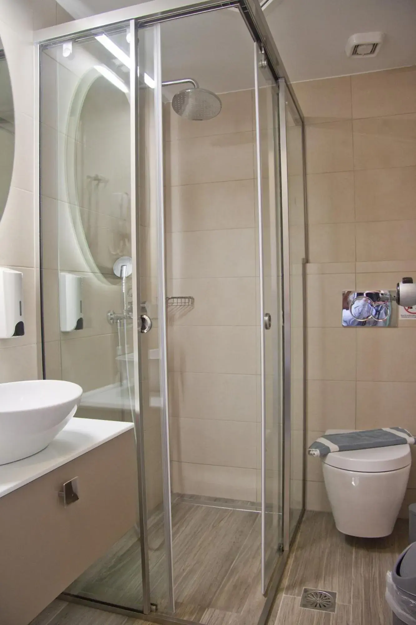 Studio with Balcony in Hotel Christina Studio with Balcony in Hotel Christina