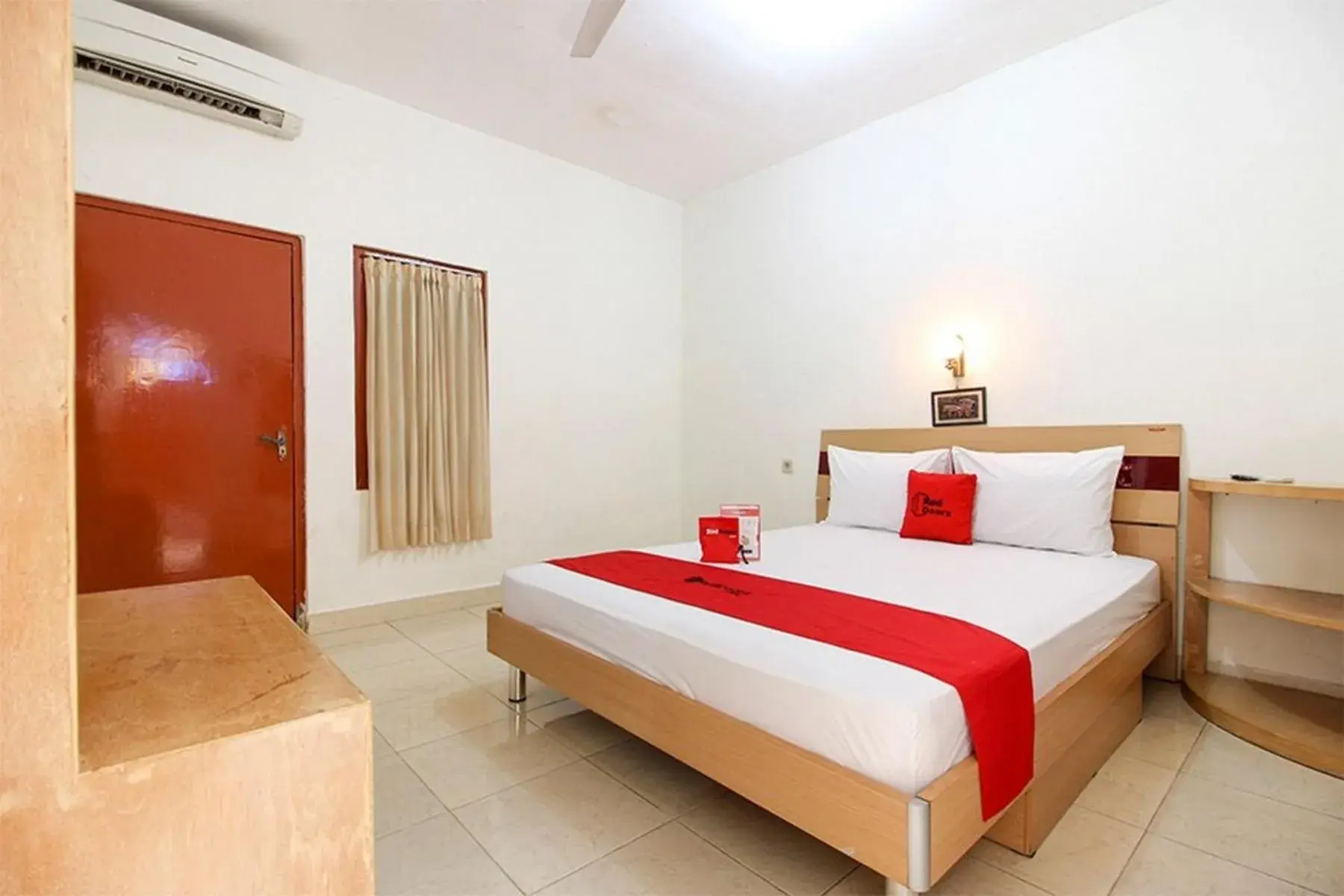 RedDoorz Syariah At Jalan Menteri Supeno RedDoorz Syariah At Jalan Menteri Supeno