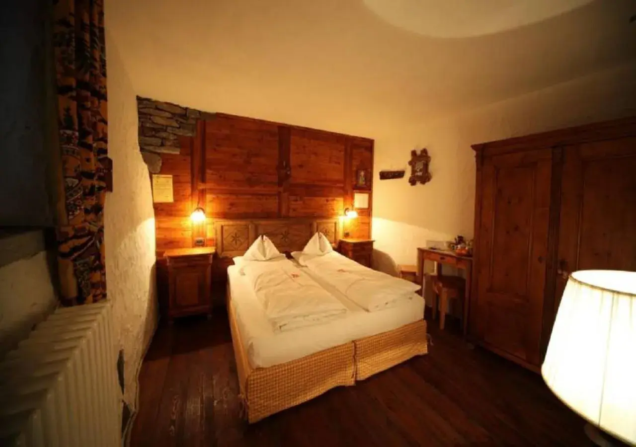 Double Room in Eco Chalet Maison Dominique Double Room in Eco Chalet Maison Dominique