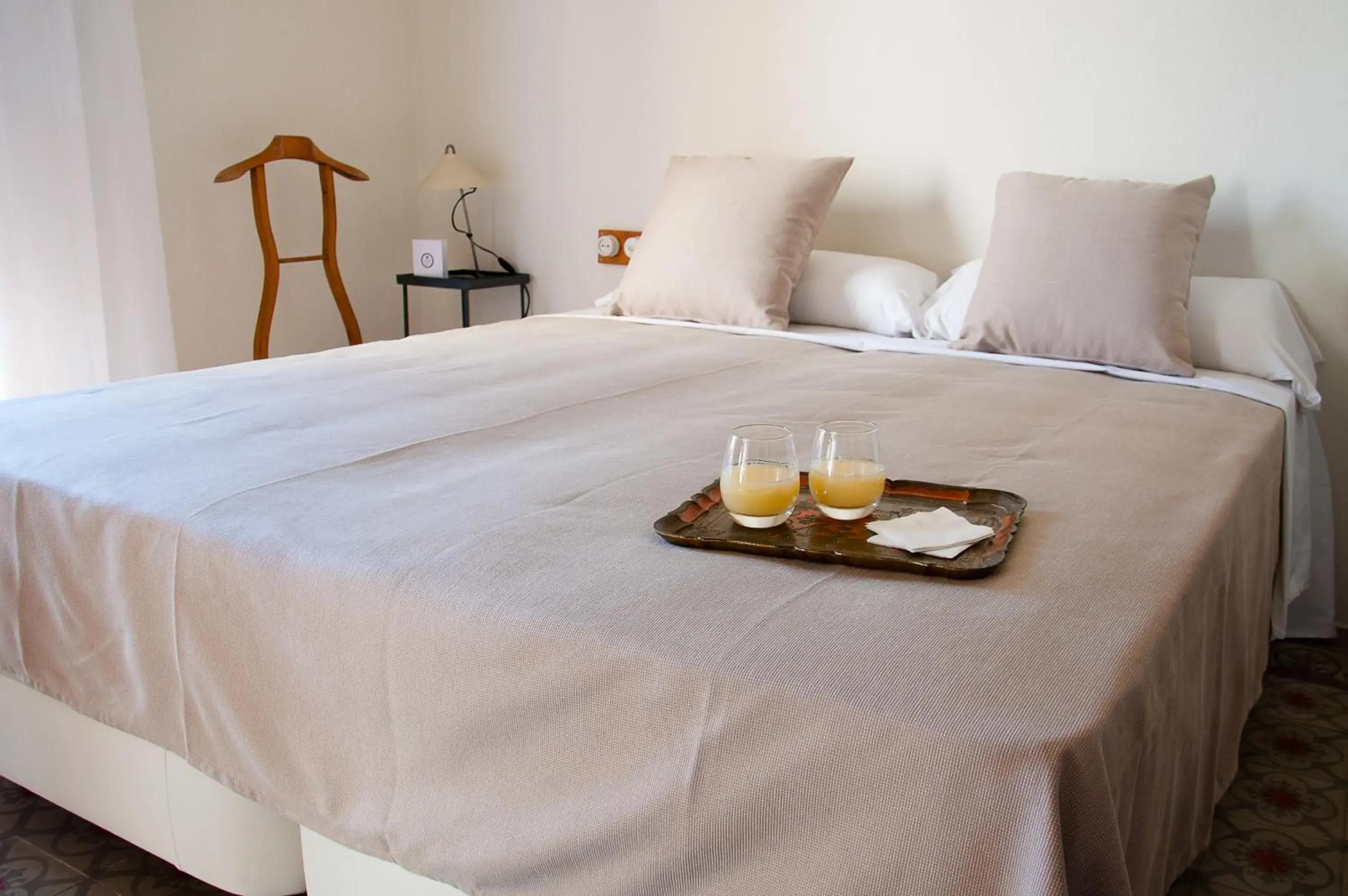 Double or Twin Room in Hotel Hanoi Double or Twin Room in Hotel Hanoi